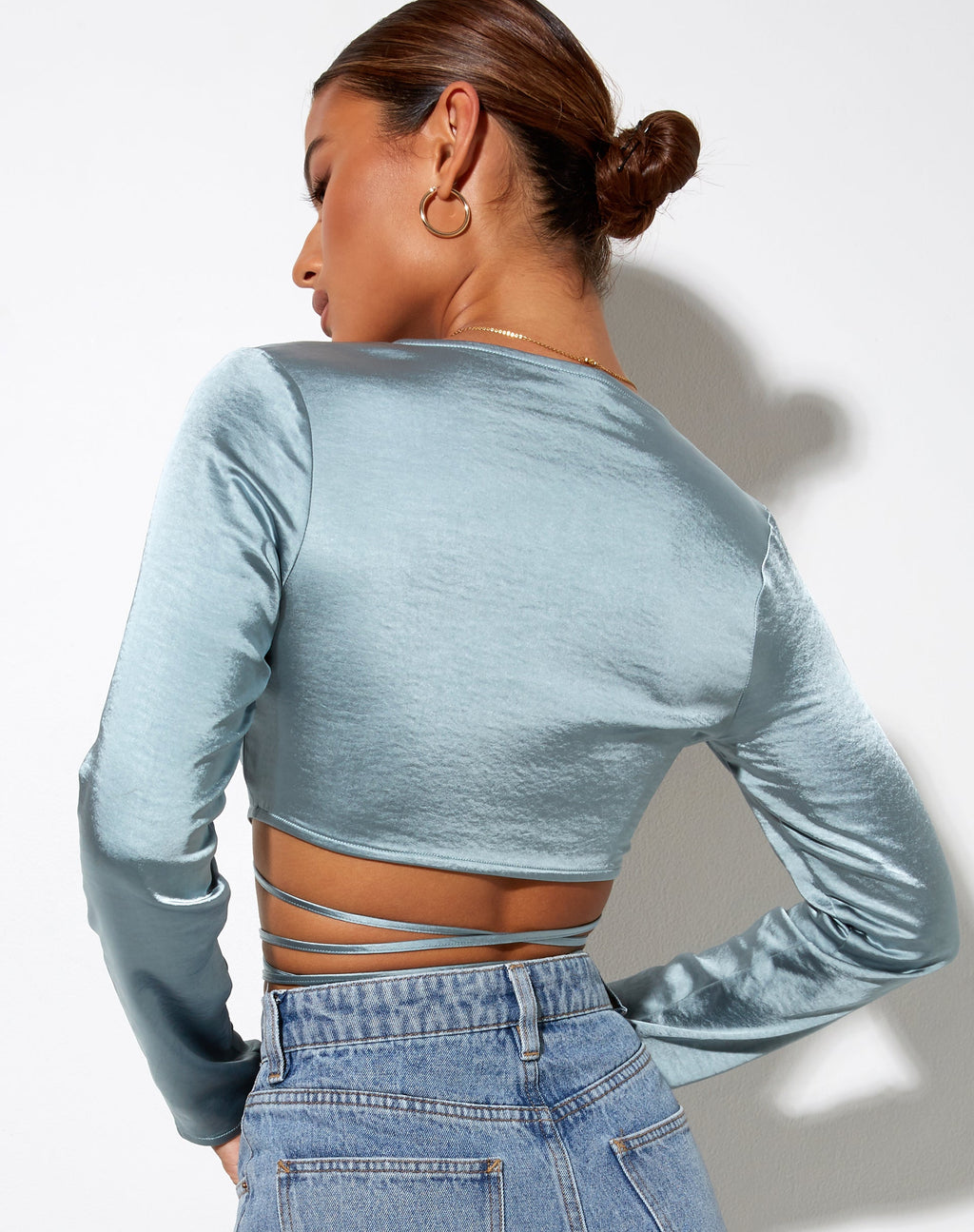 Top Liva in satin azzurro