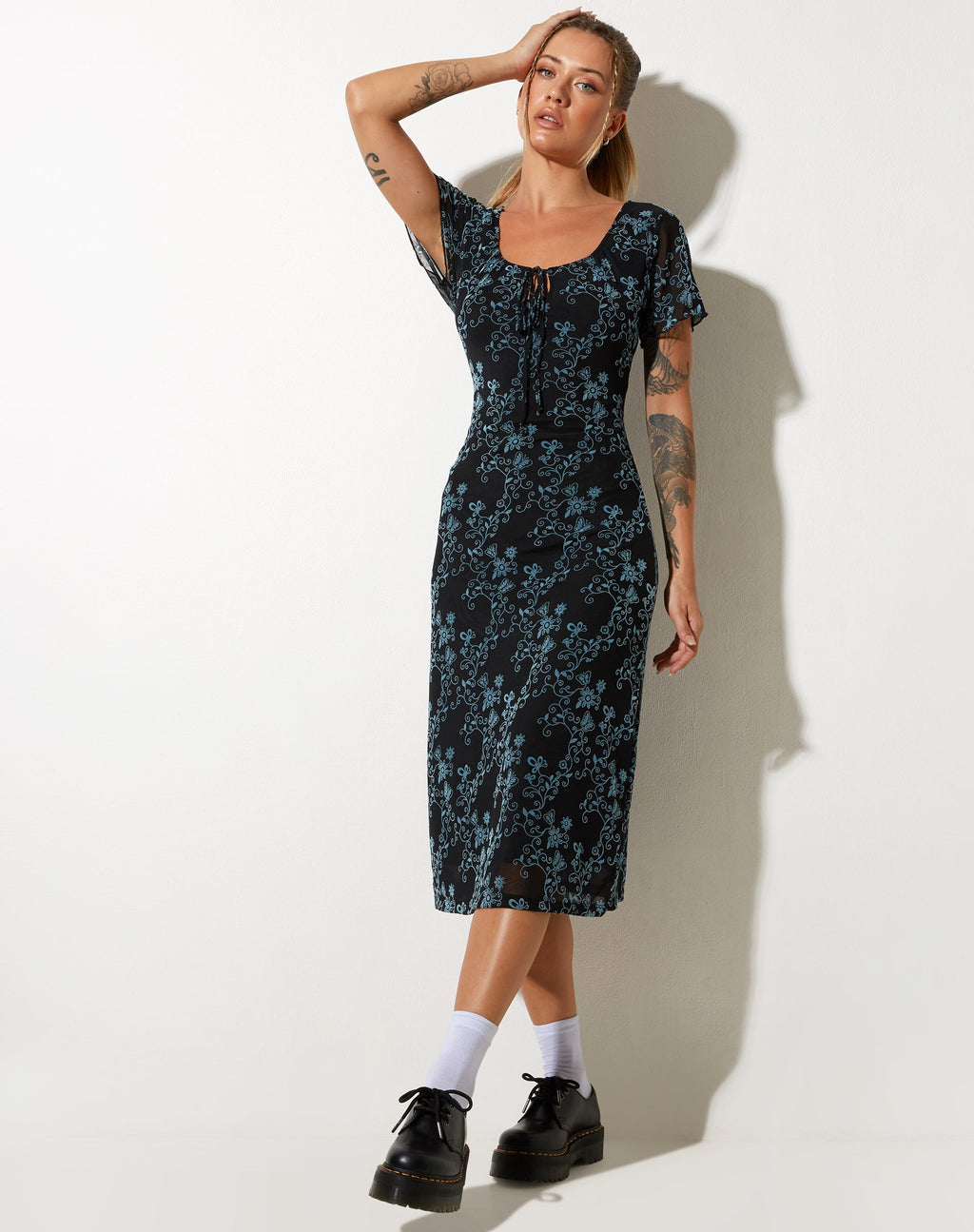 Lorani - Vestito midi in blu farfalla