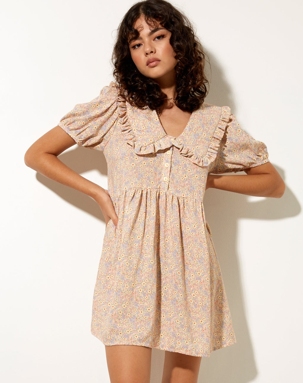 Abito Madsen in stile prateria floreale anni '70