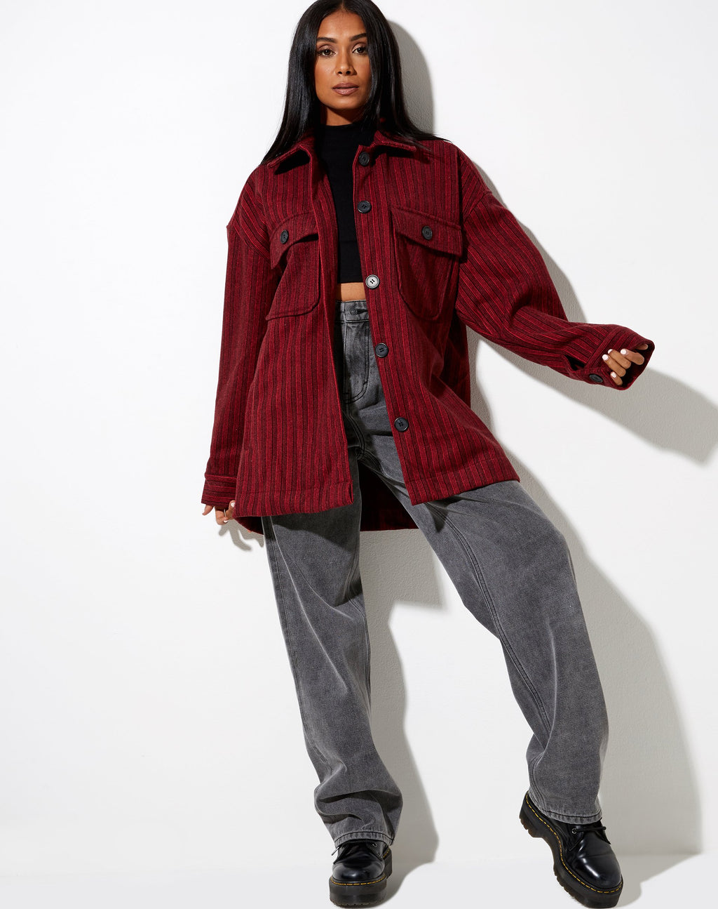 Camicia Marcel a righe nere e rosse