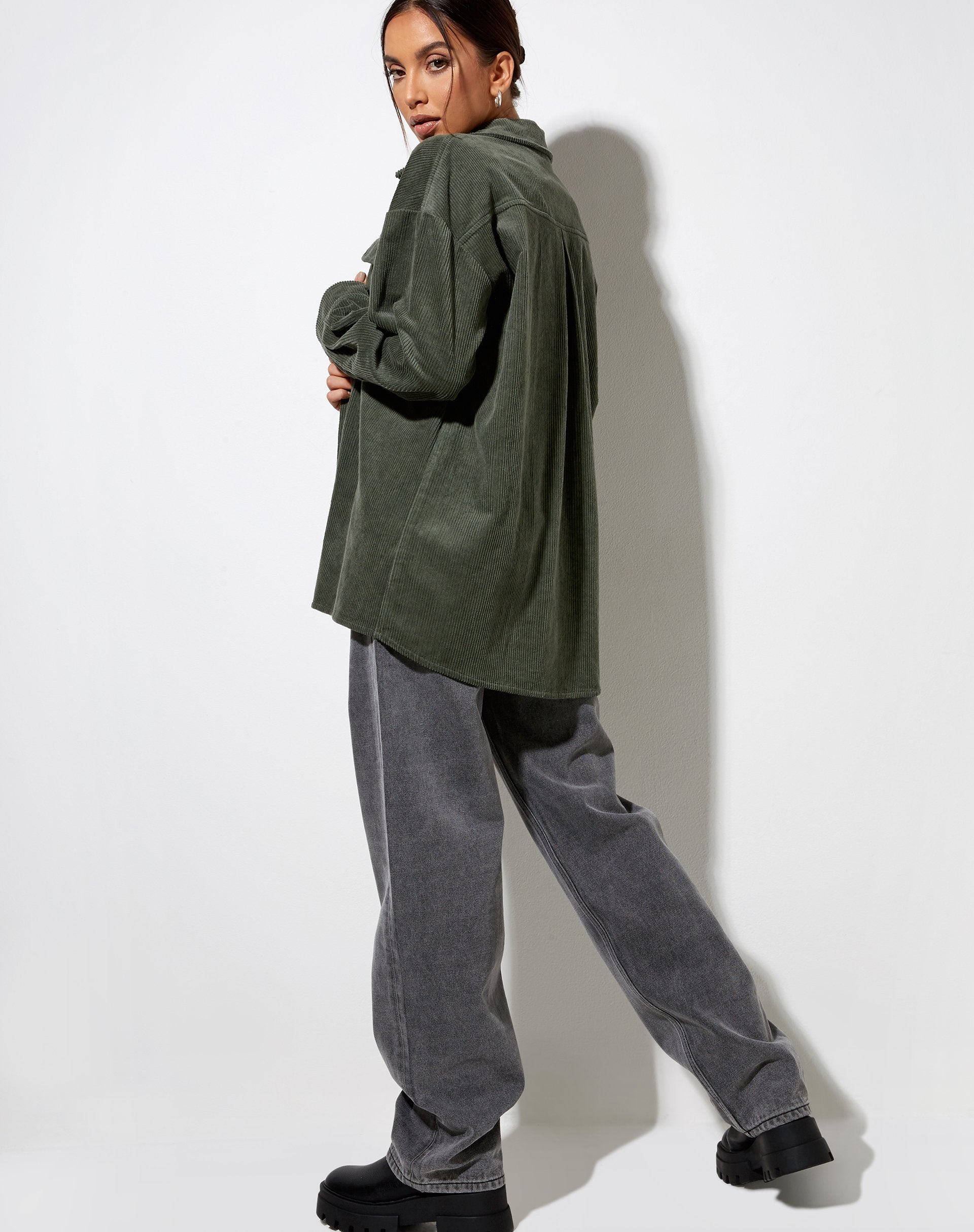 Immagine della camicia Marcy in velluto a coste Khaki