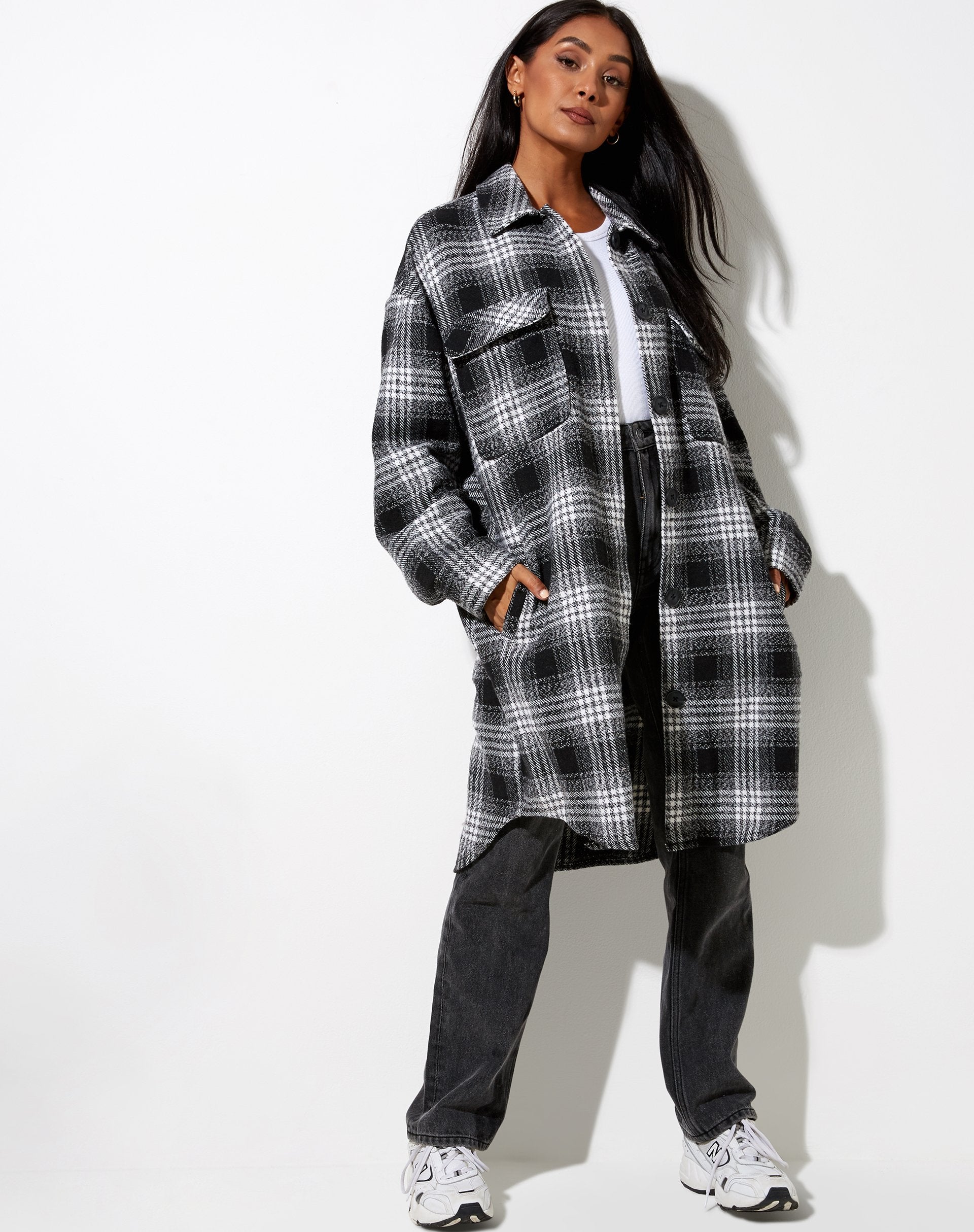 Immagine della camicia Maxiella in nero check