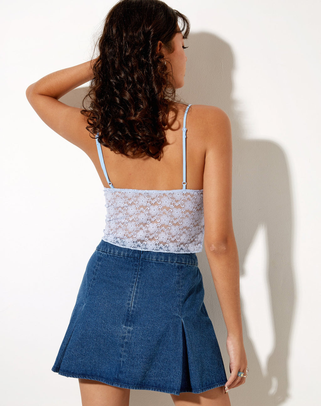 Mayrinda Crop Top in pizzo blu polvere