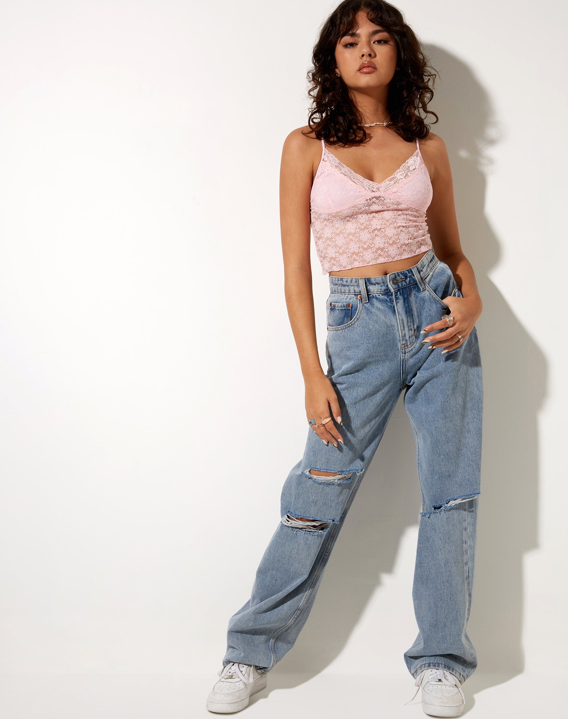 Immagine di Mayrinda Crop Top in pizzo rosa dolce