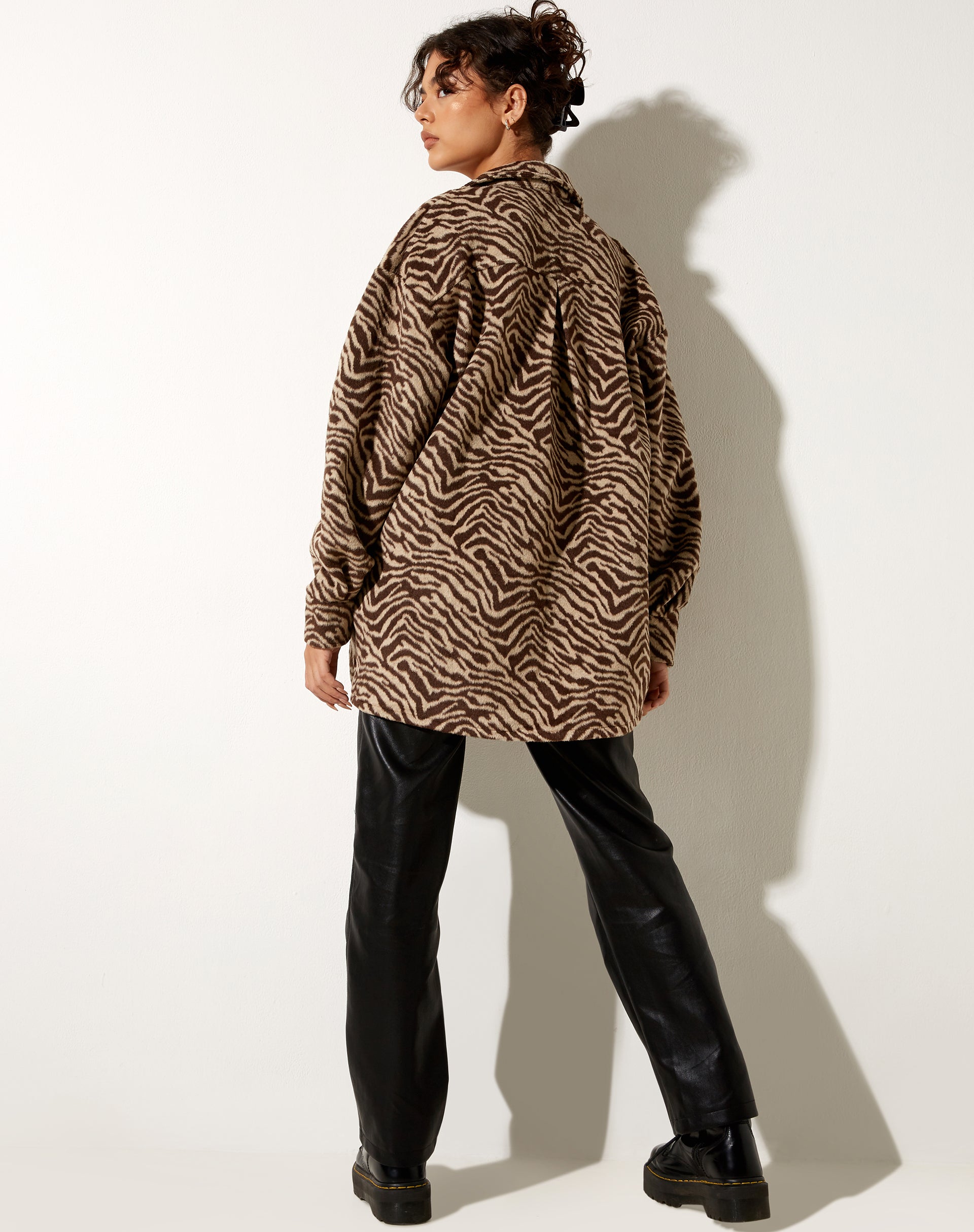 Immagine di Medita Shirt in Brown Animal