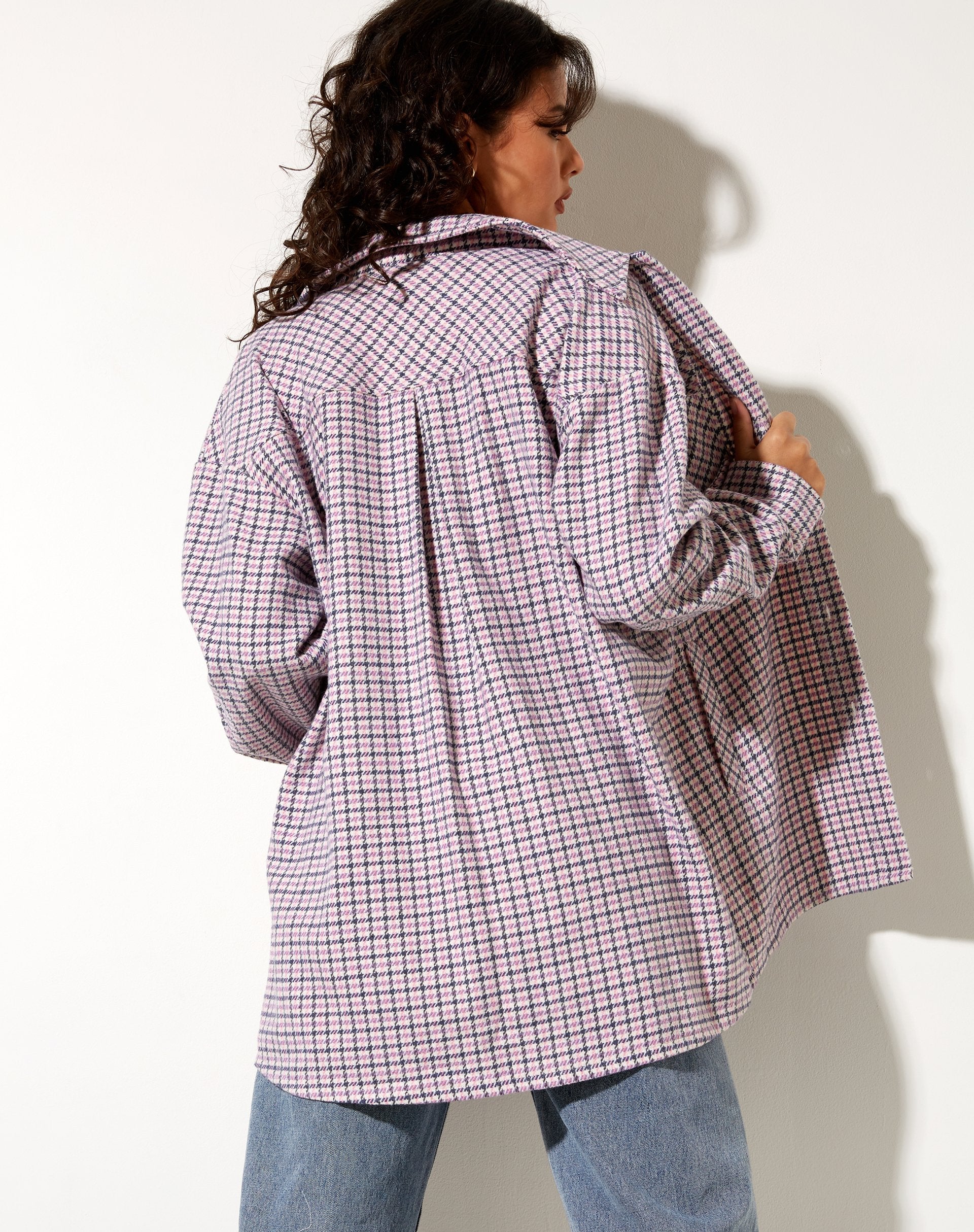 Immagine di Medita Shirt in viola, rosa e nero