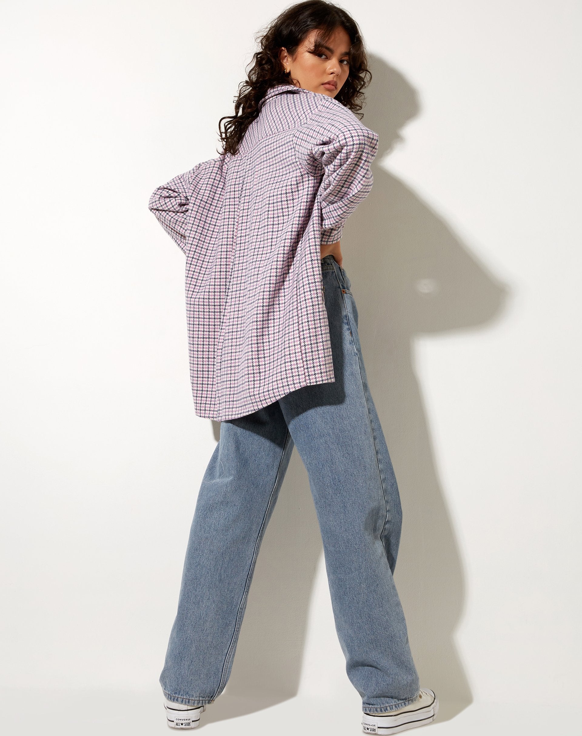 Immagine di Medita Shirt in viola, rosa e nero
