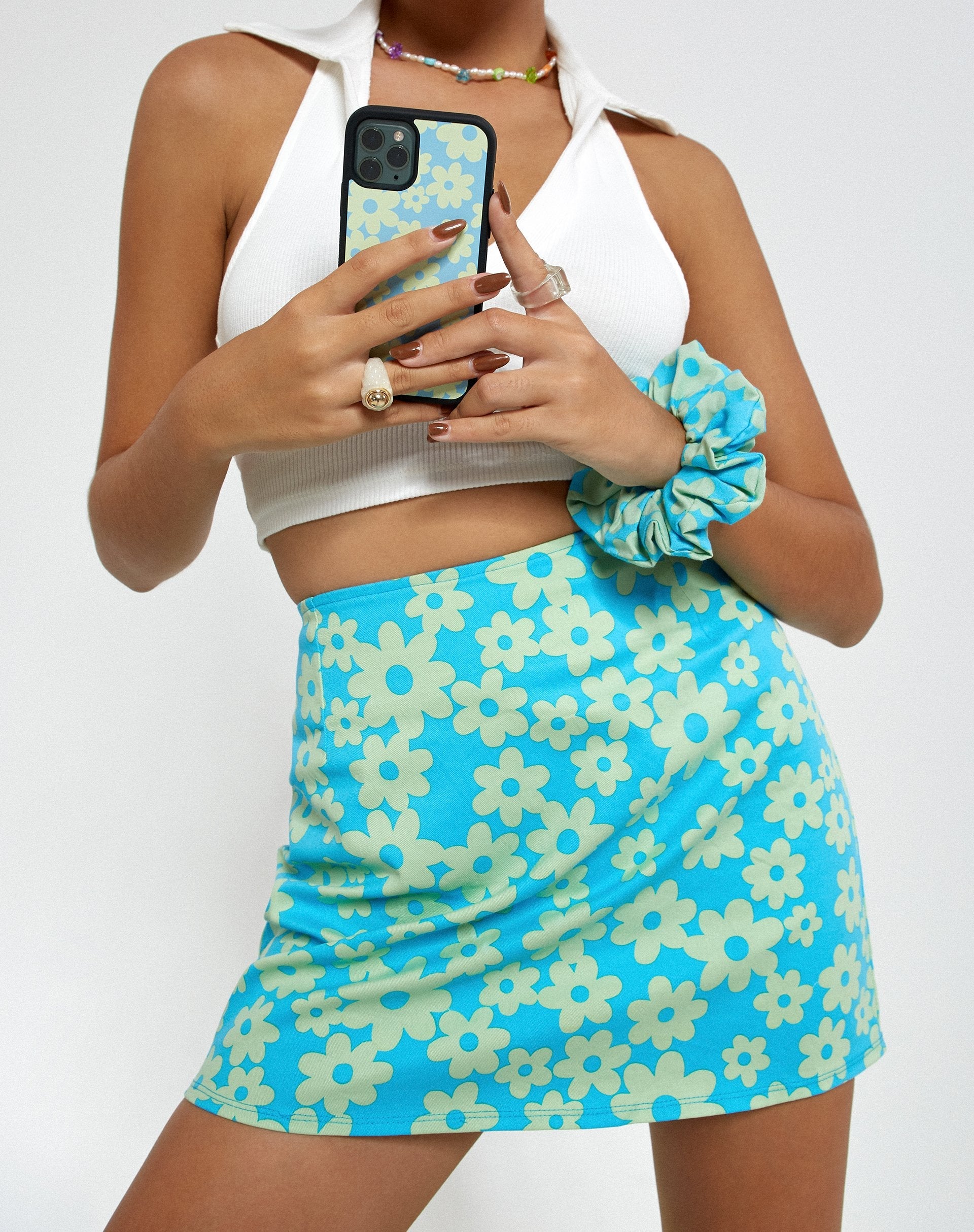 Immagine di Motel X Barbara Kristoffersen Custodia per Iphone in Retro Daisy Blu