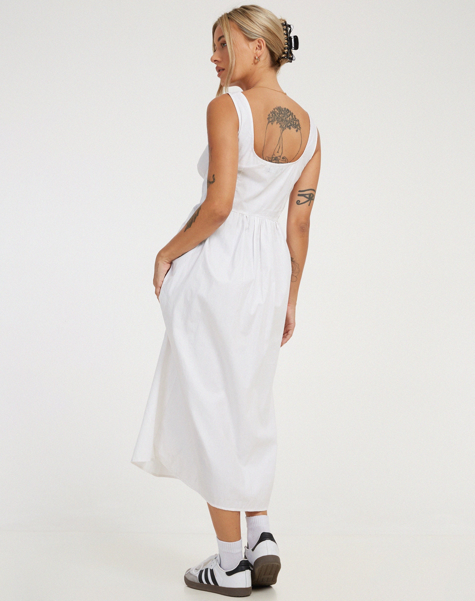 immagine di Melrose Maxi Dress in bianco