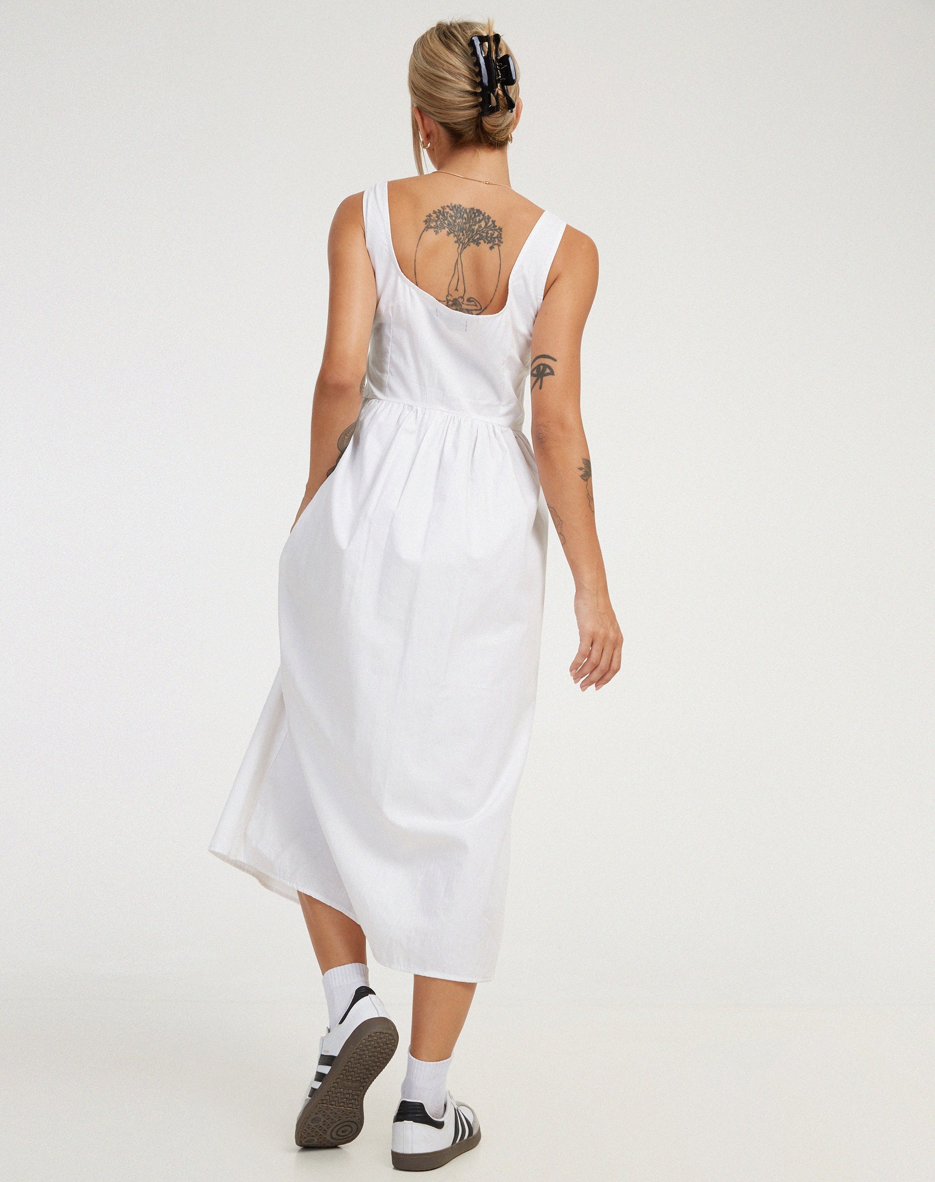 immagine di Melrose Maxi Dress in bianco