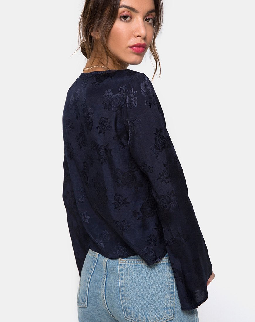 Immagine della blusa Merida in raso rosa navy