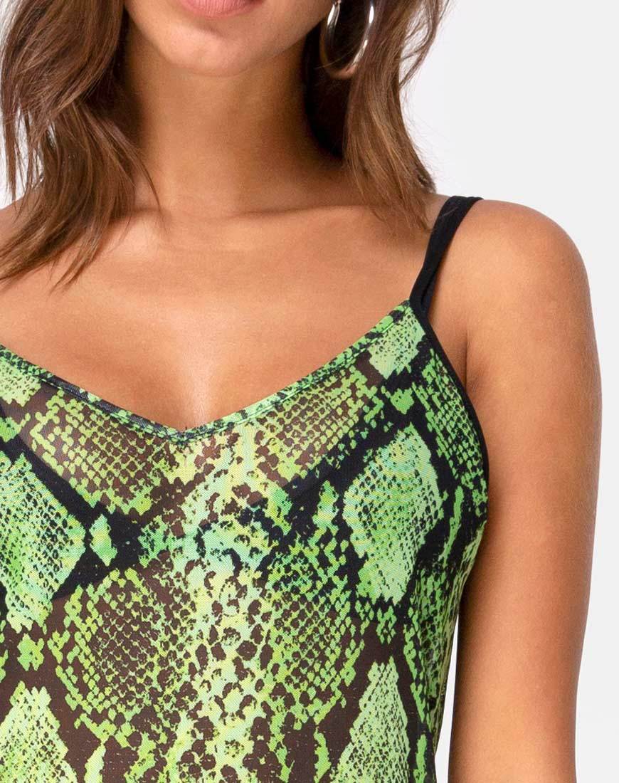 Immagine di Midnight Midi Dress in maglia di serpente di calce