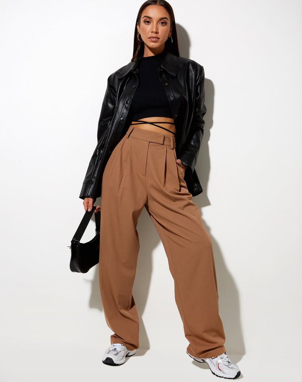 Pantaloni a gamba larga Misha in stucco sartoriale