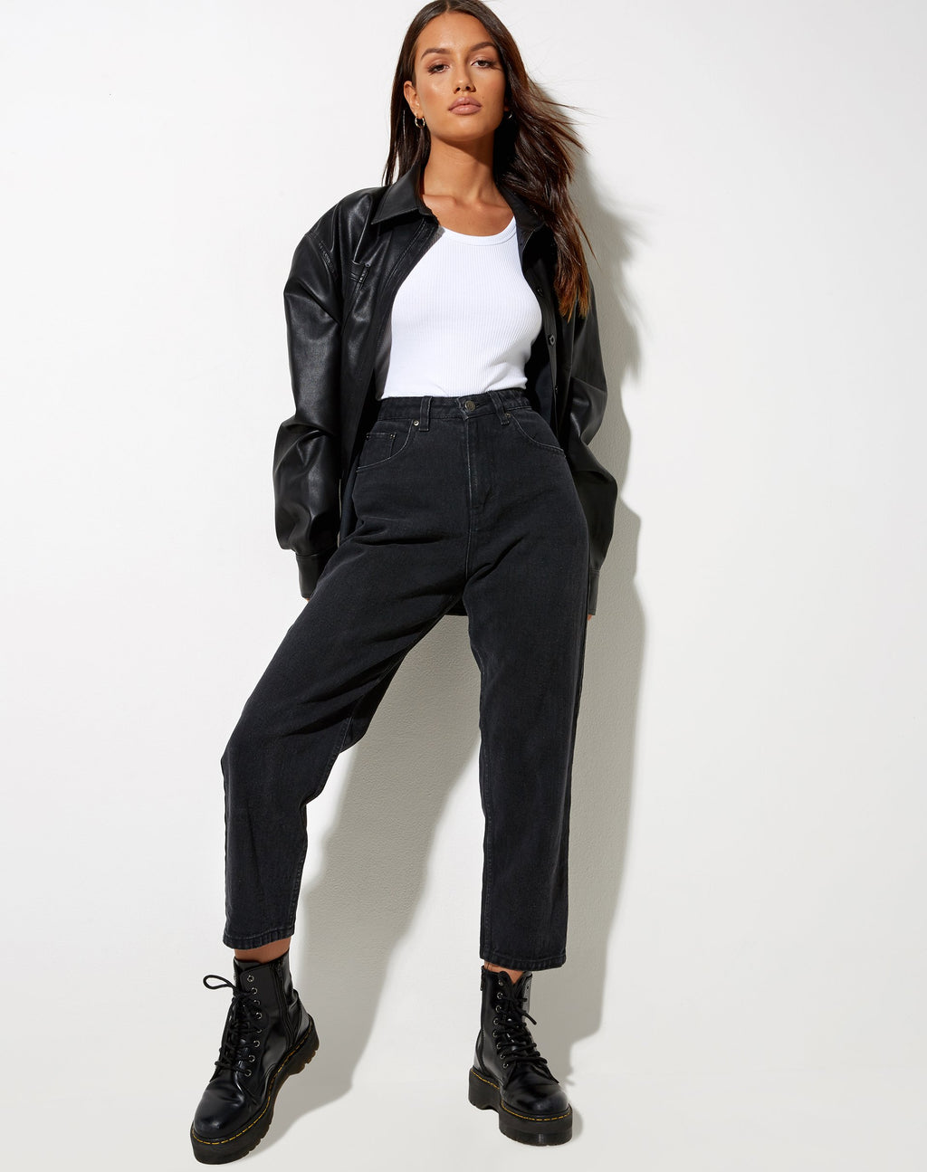 Jeans Mom in lavaggio nero