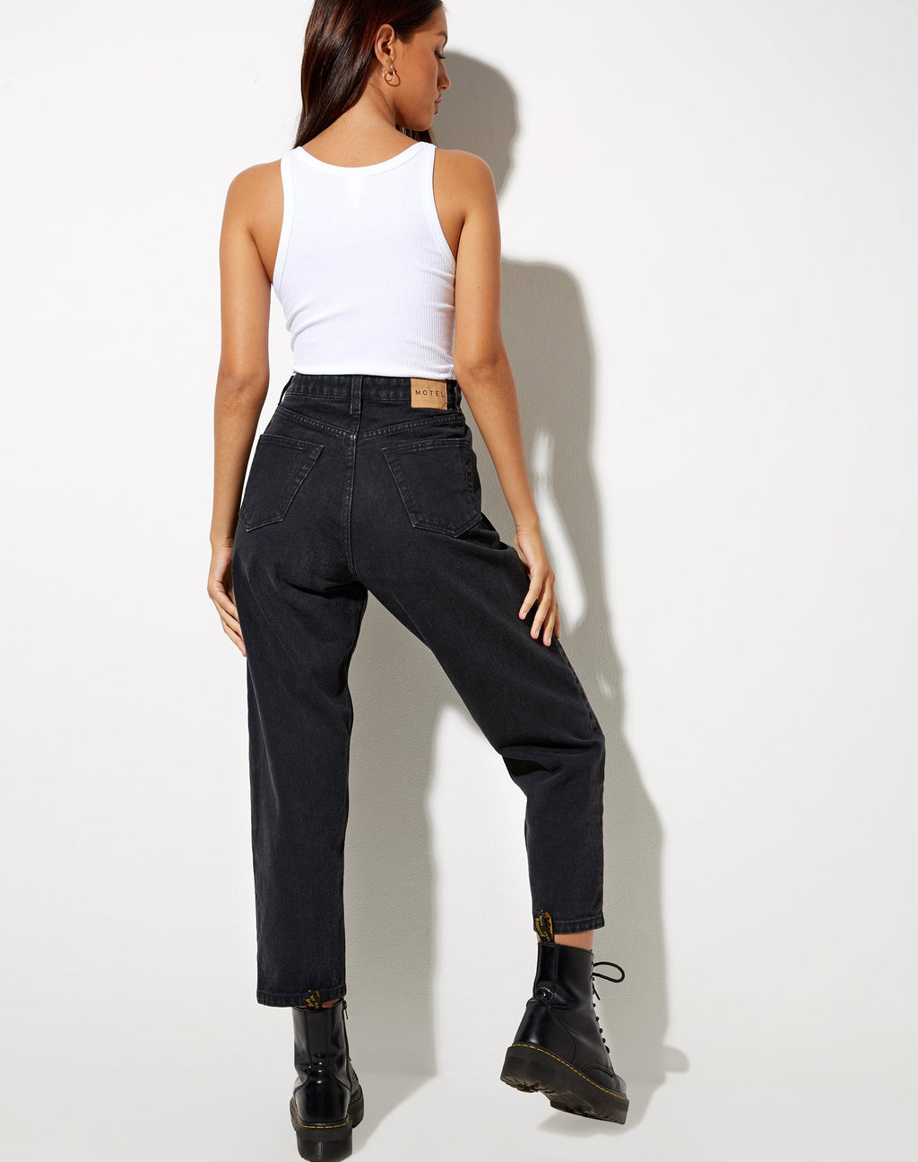 Jeans Mom in lavaggio nero