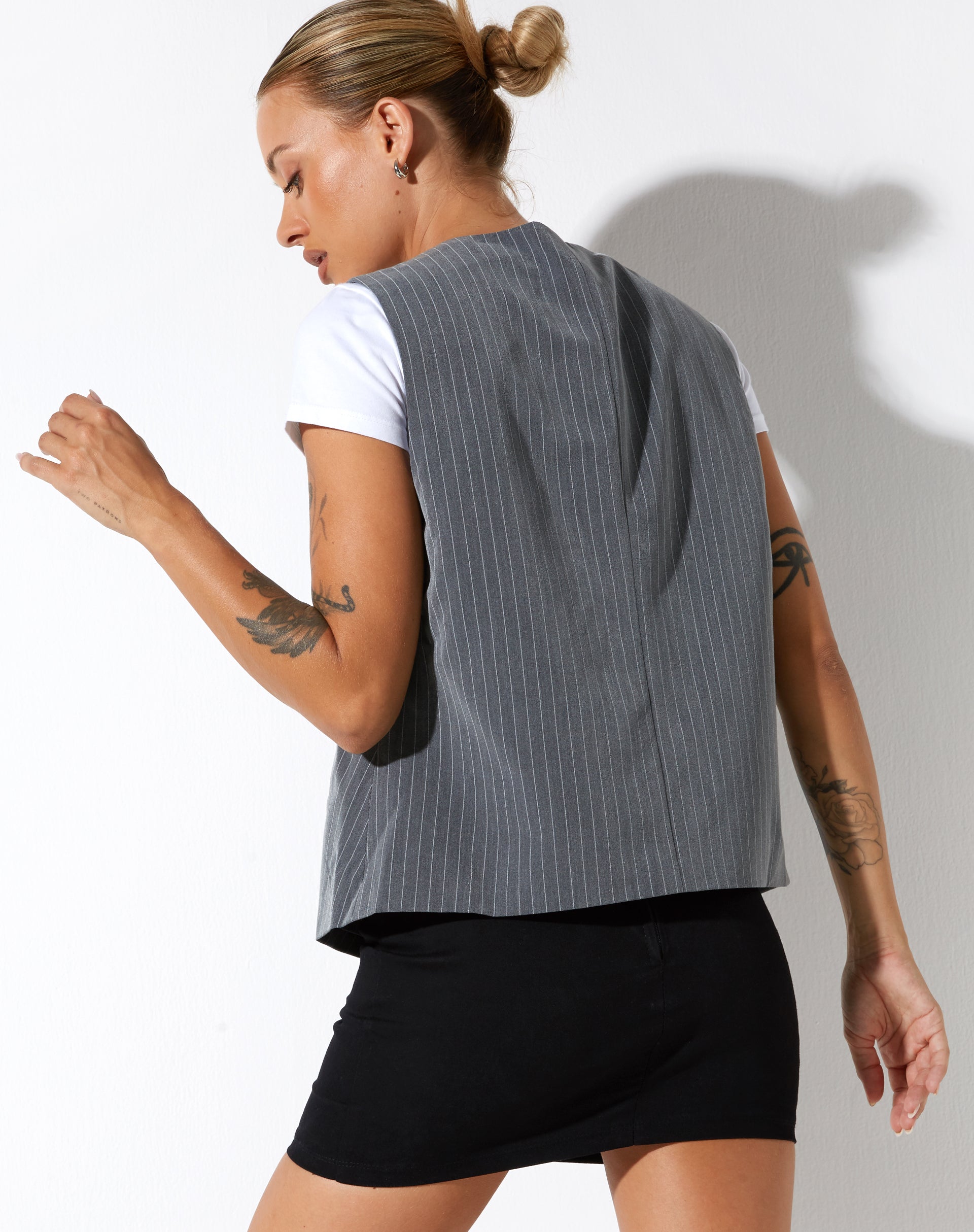immagine di Gilet Moris in grigio gessato