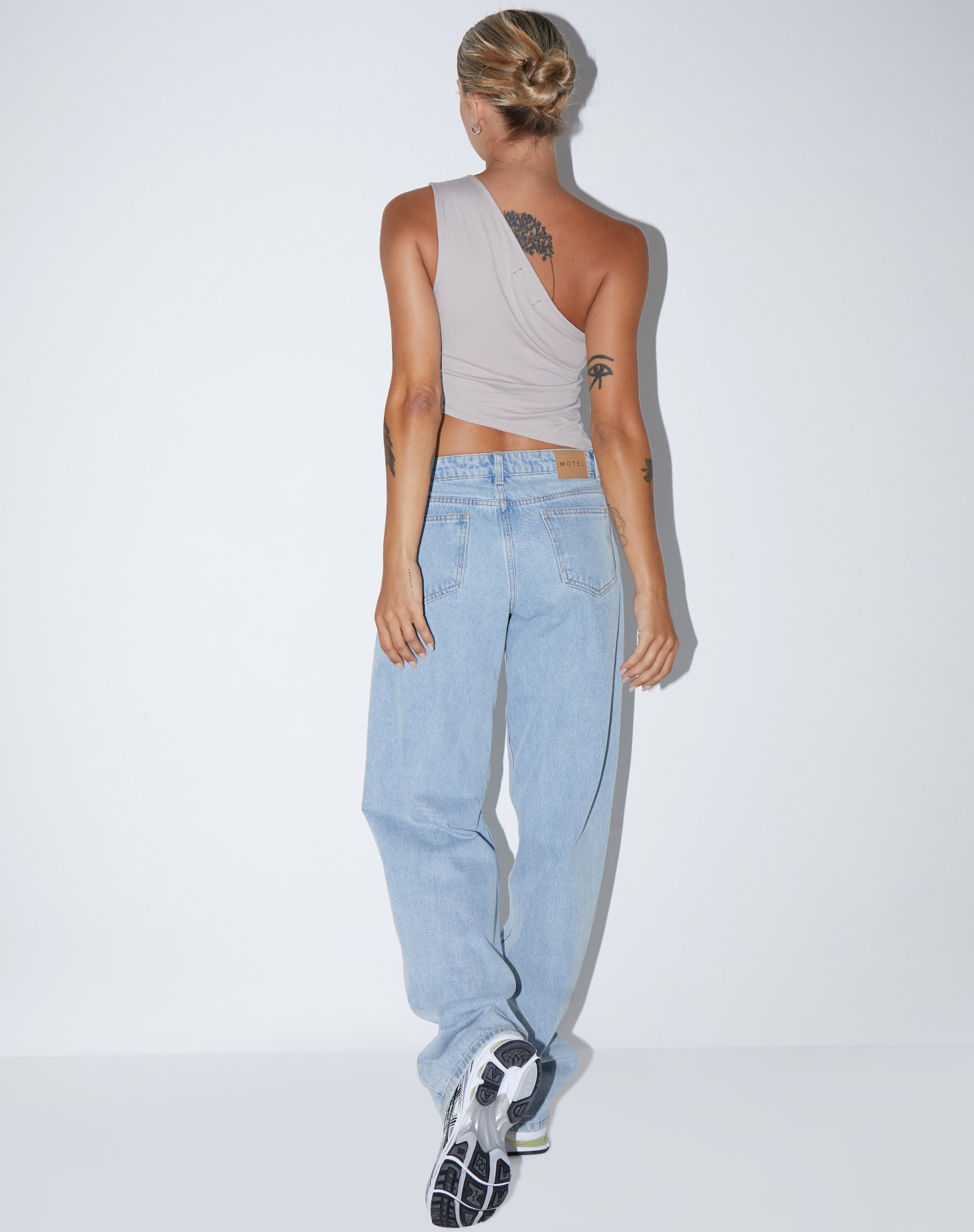 Immagine di Bayva Crop Top in Lycra Latte d'Avena