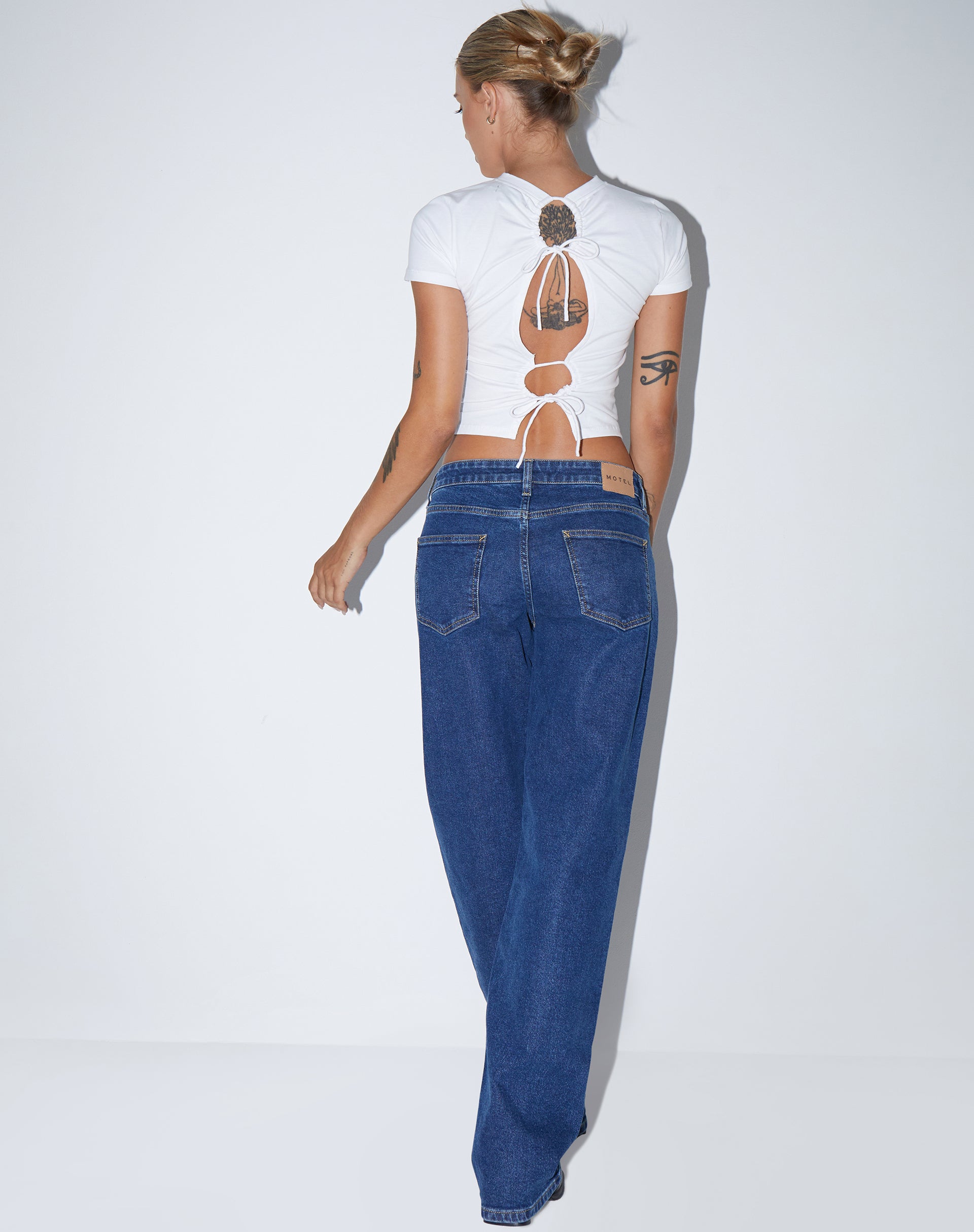 Immagine di Surtie Crop Top in lycra bianco