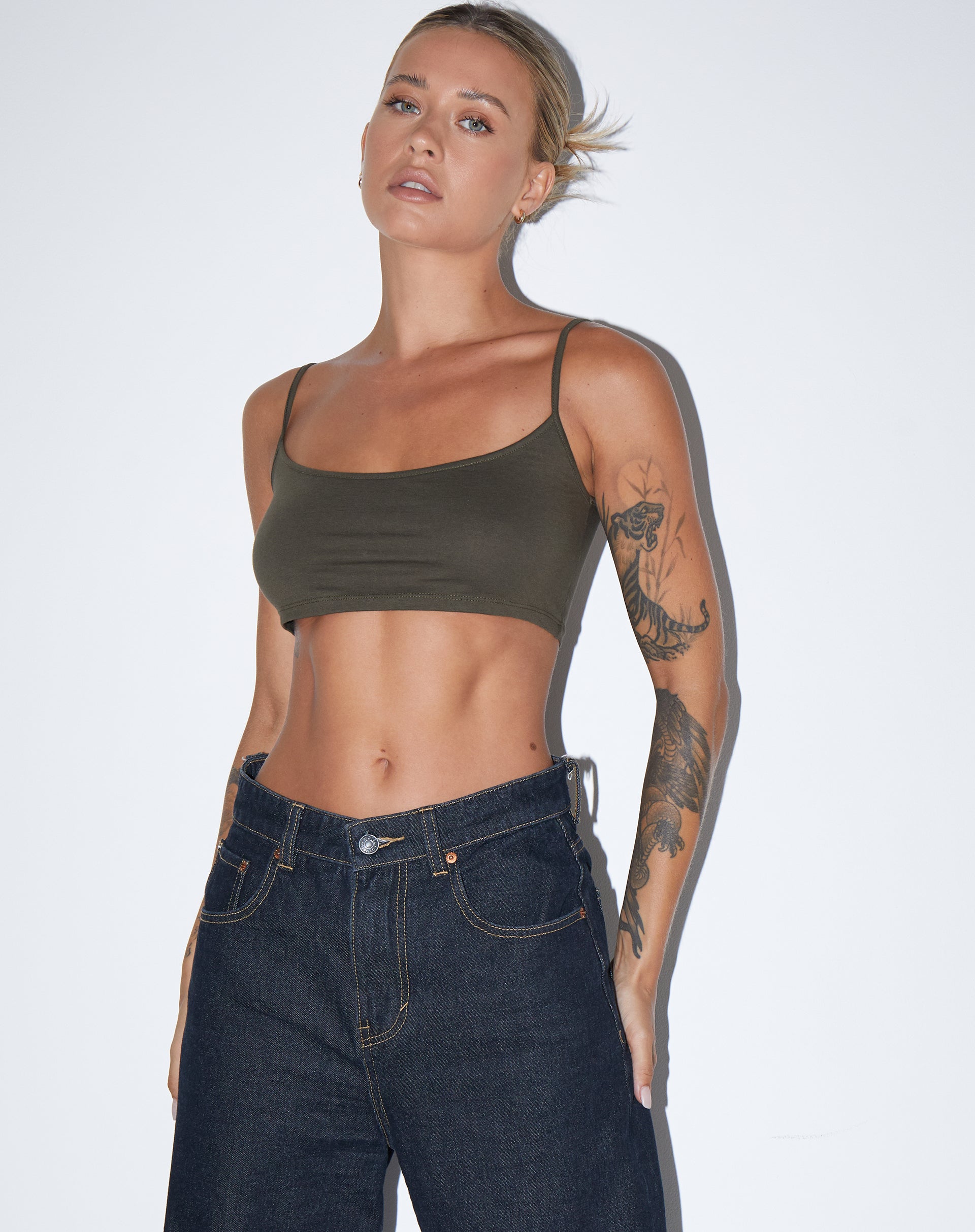 Immagine di Keenan Crop Top in lycra oliva