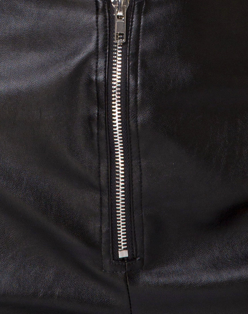 Immagine dei pantaloni da moto in pelle vegana nera