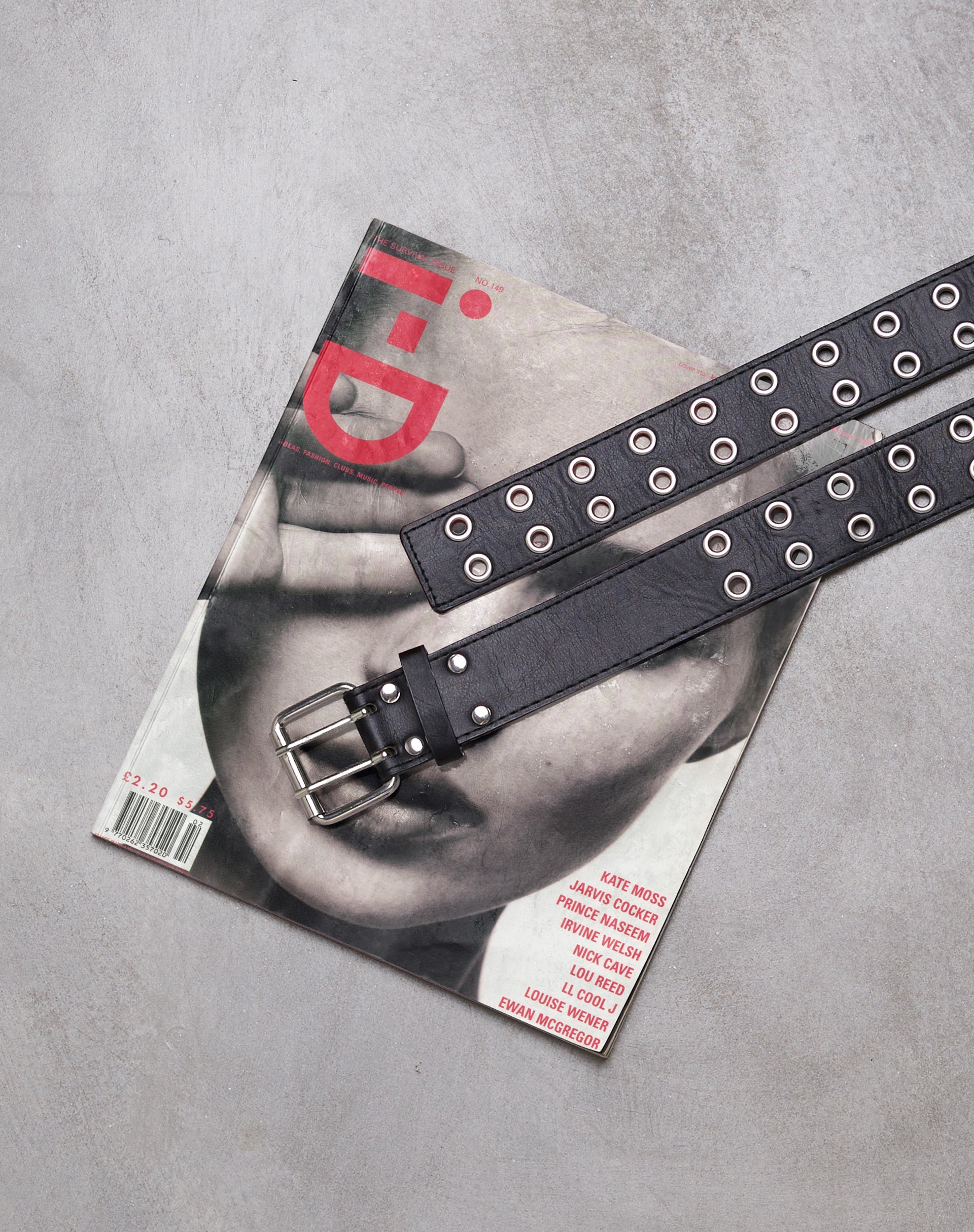 Immagine della cintura con doppio occhiello in PU nero punk