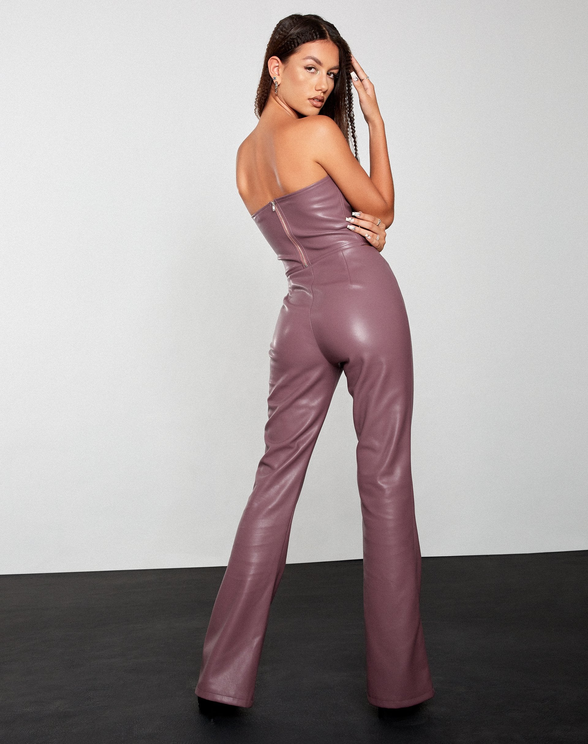 Immagine di Zalor: pantalone svasato in viola