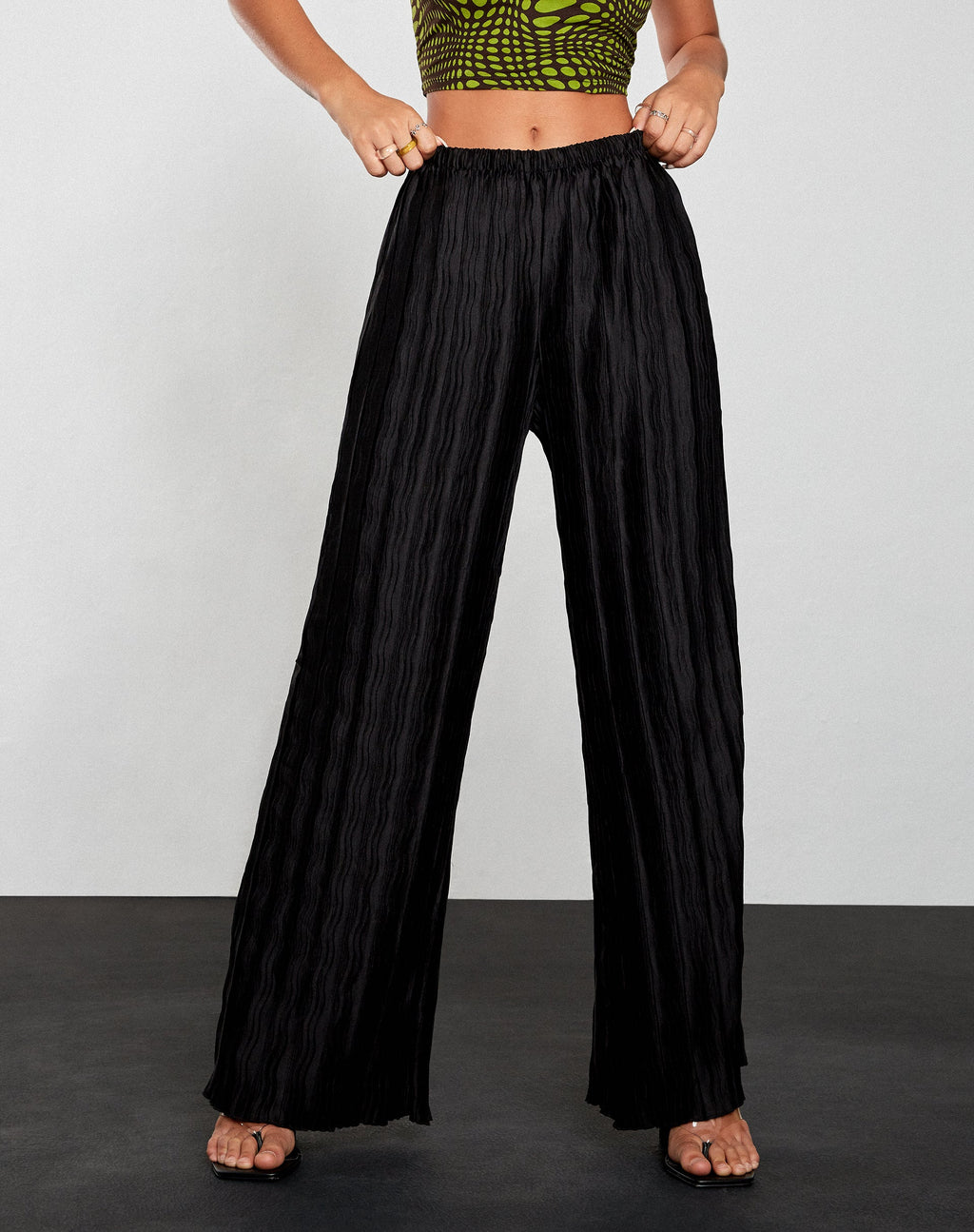 Pantaloni Bian in nero stropicciato
