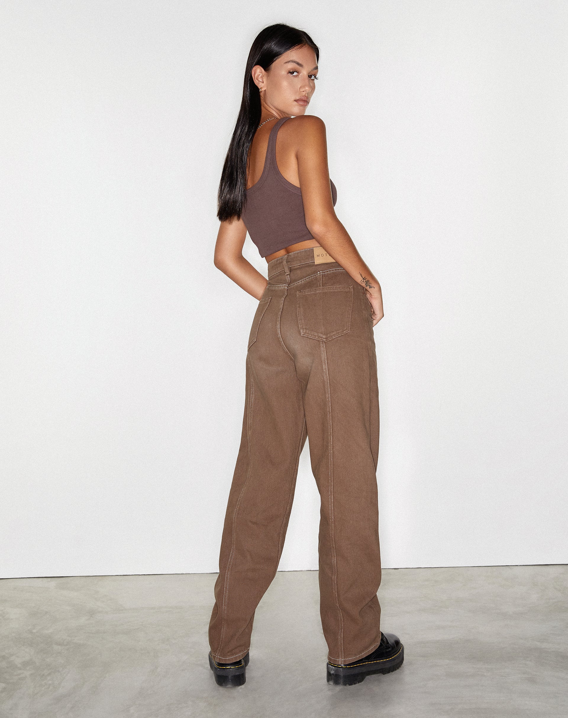 Immagine di Seam Parallel Jeans in Rich Brown