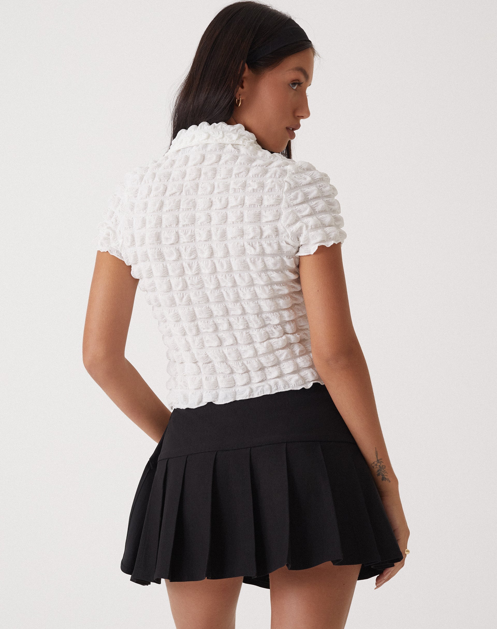 Motel X Olivia Neill - Camicia Yejin in jersey a bolle Bianco vero