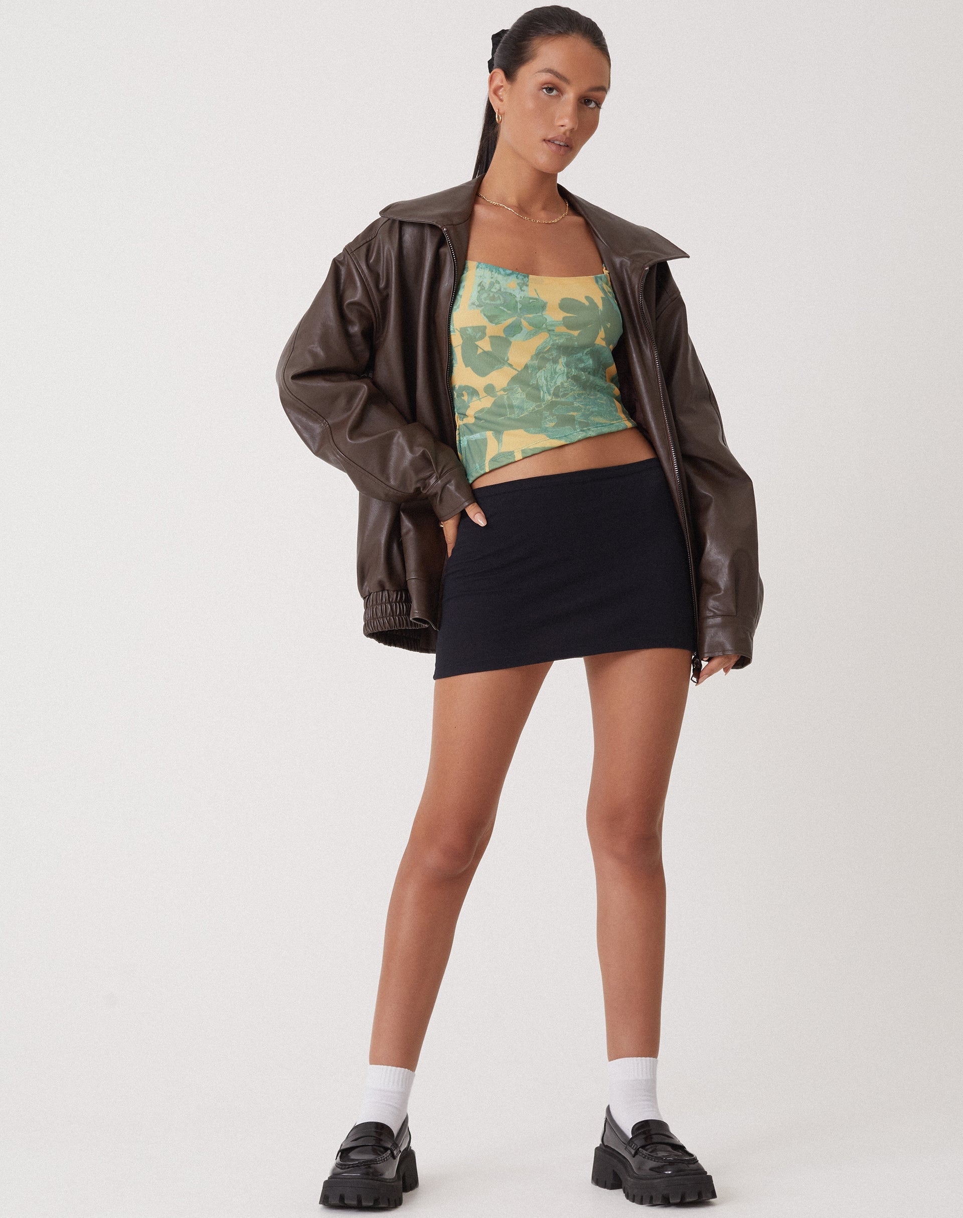 Immagine di MOTEL X OLIVIA NEILL Asteria Crop Top in Collage Floreale Verde Ombra