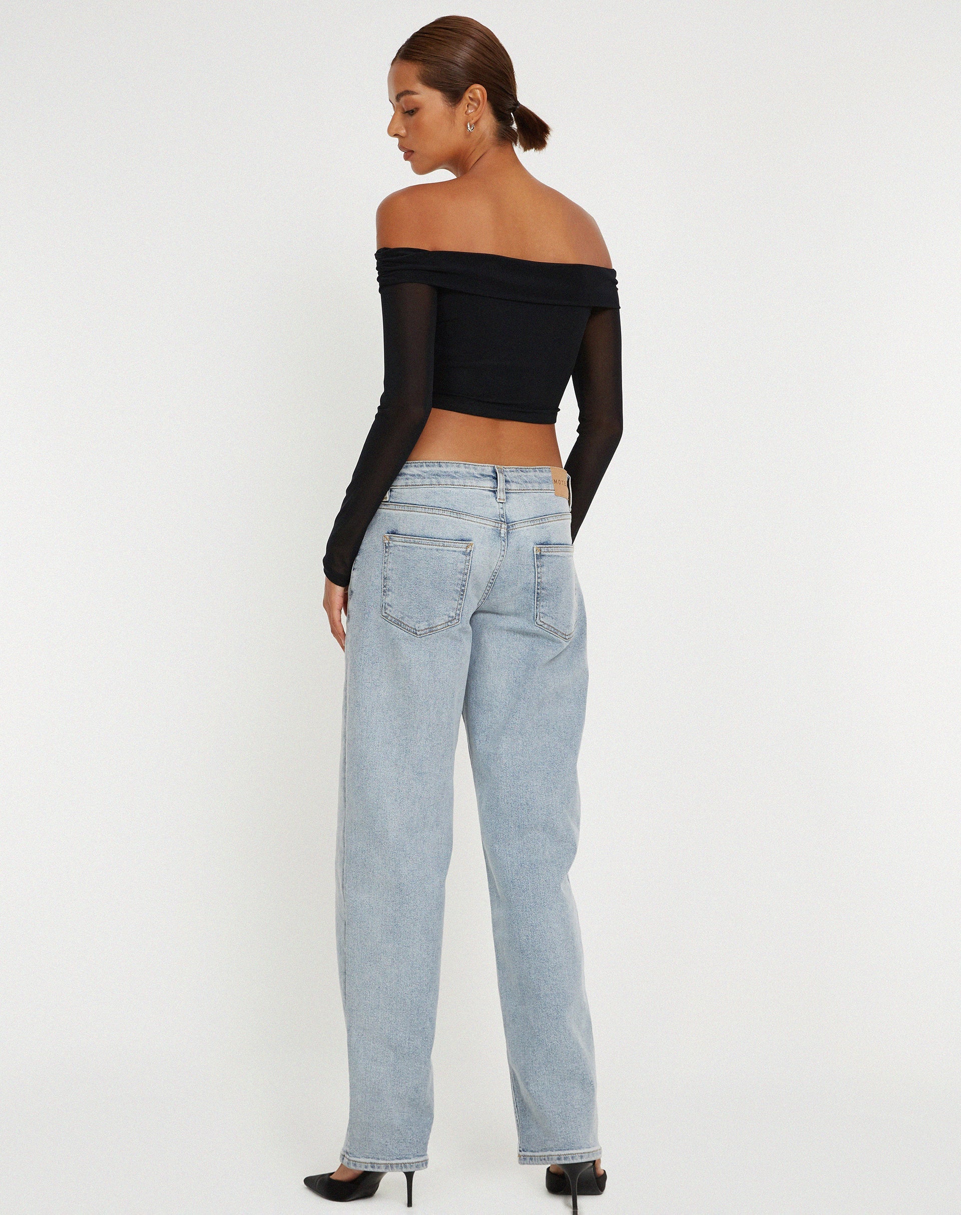 immagine di Nagini Bardot Crop Top in nero
