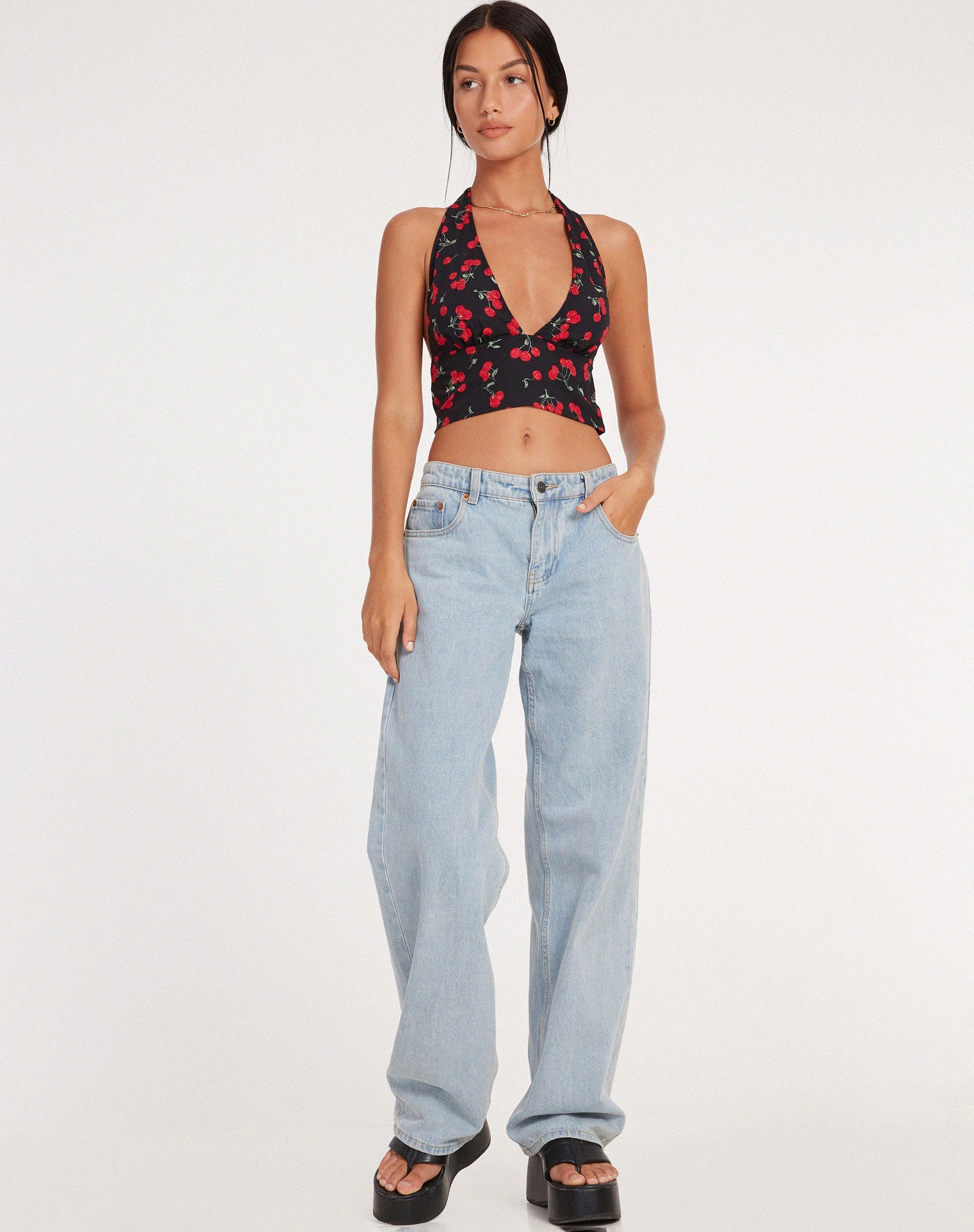 immagine di Nanda Crop Top in nero ciliegia