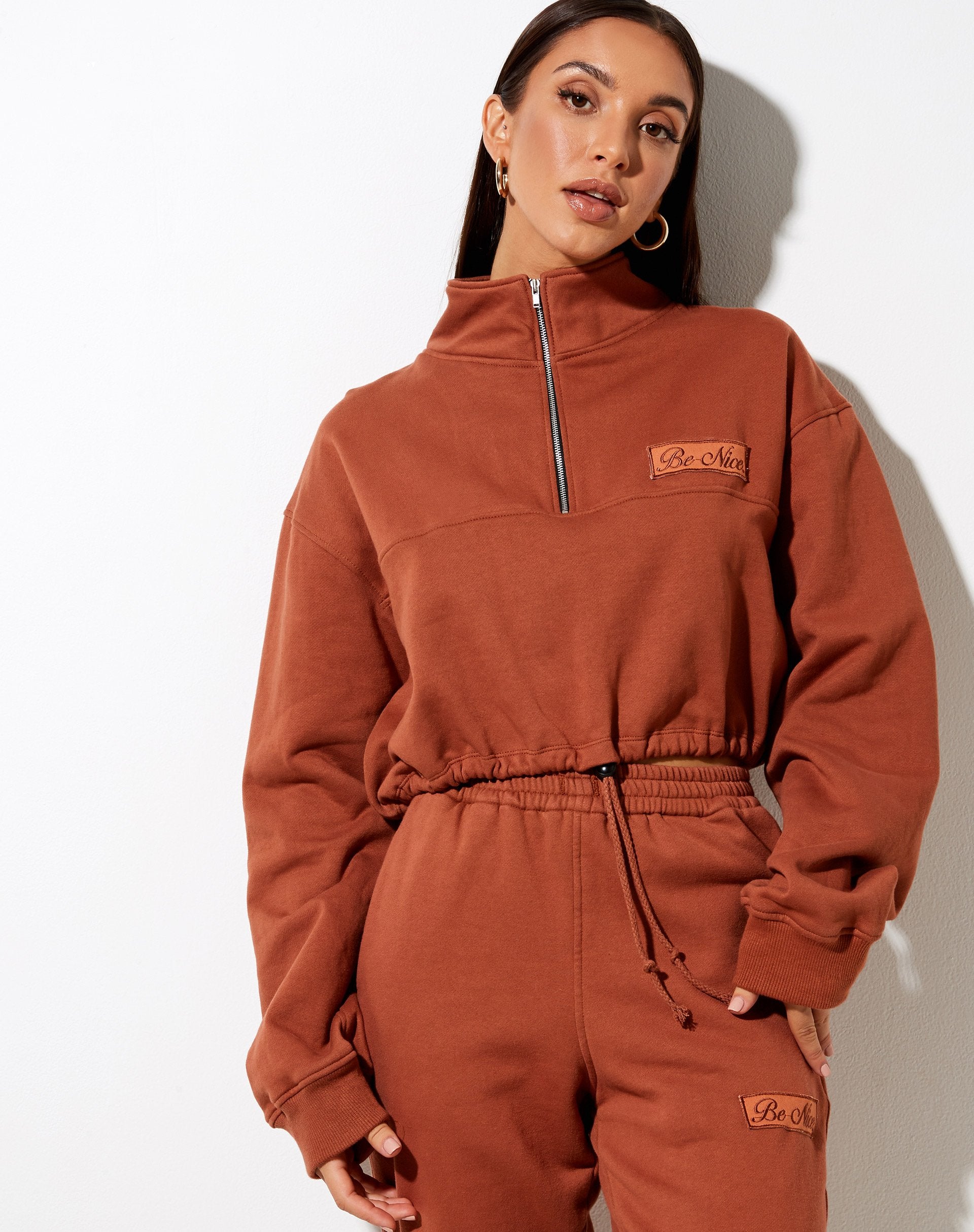 Immagine di Nar Zip Bungee Jumper in Burnt Brick Be Nice Label Embro