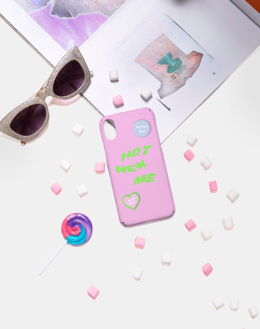 Immagine della custodia del telefono in rosa opaco con la parte superiore della ragazza Hot New Me X