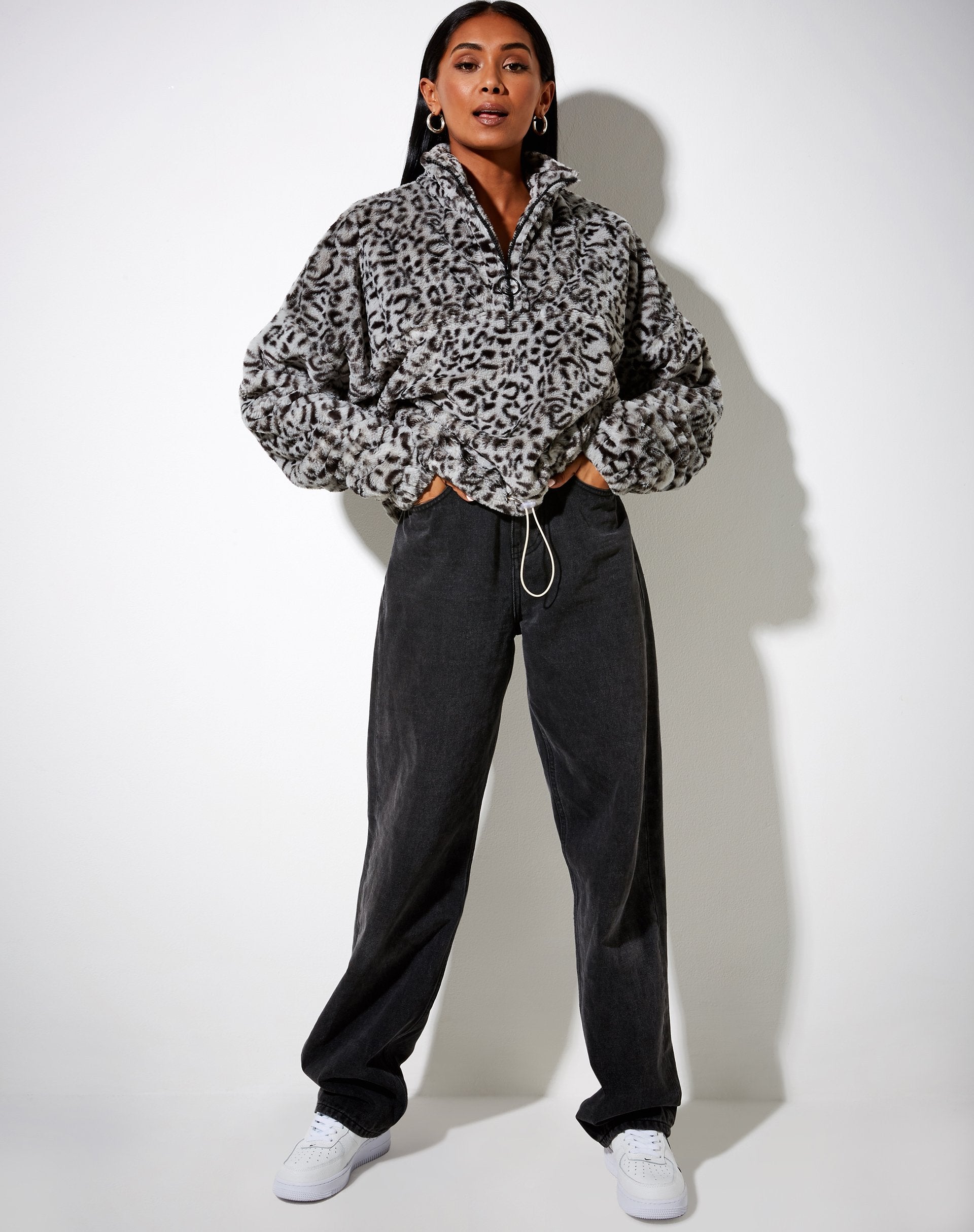 Immagine di Nero Ring Pull Jacket in Animal Grey