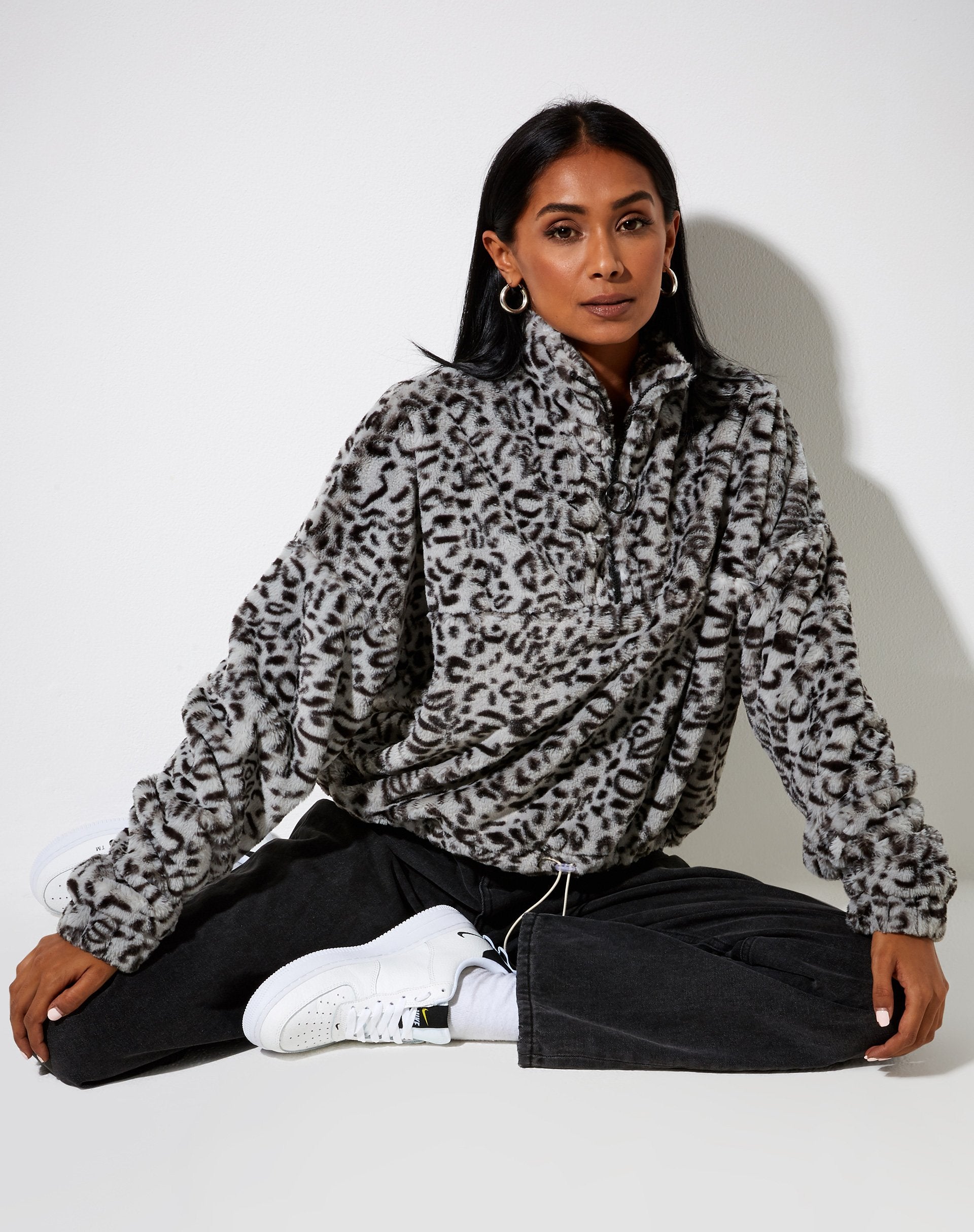 Immagine di Nero Ring Pull Jacket in Animal Grey