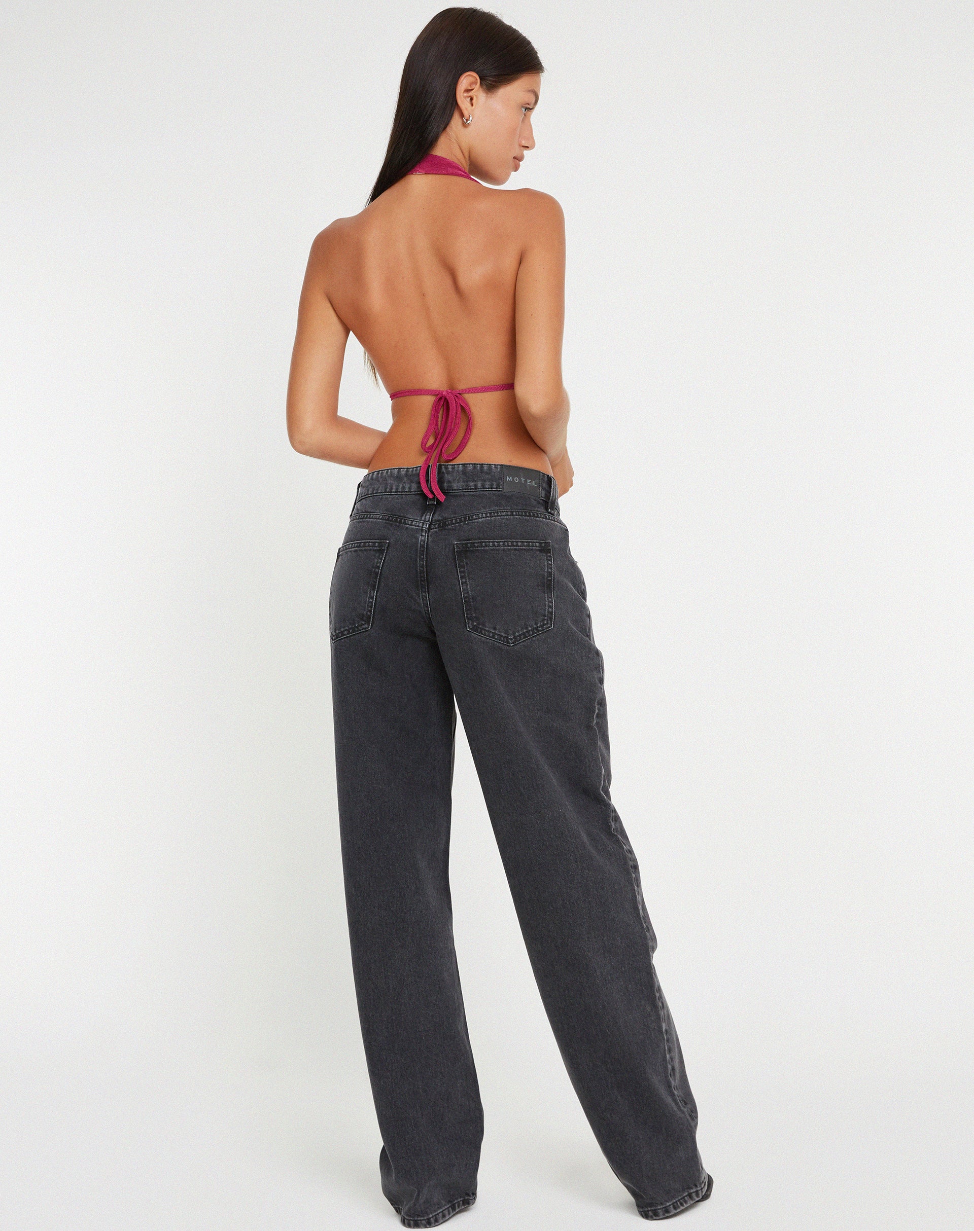 immagine di Nindita Halterneck Crop Top in Magenta Purple