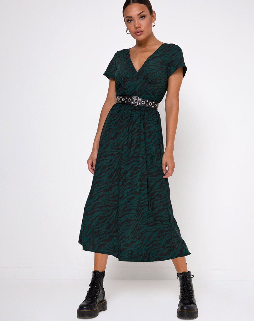 Immagine di Nira Midi Dress in 90s Zebra Forest Green