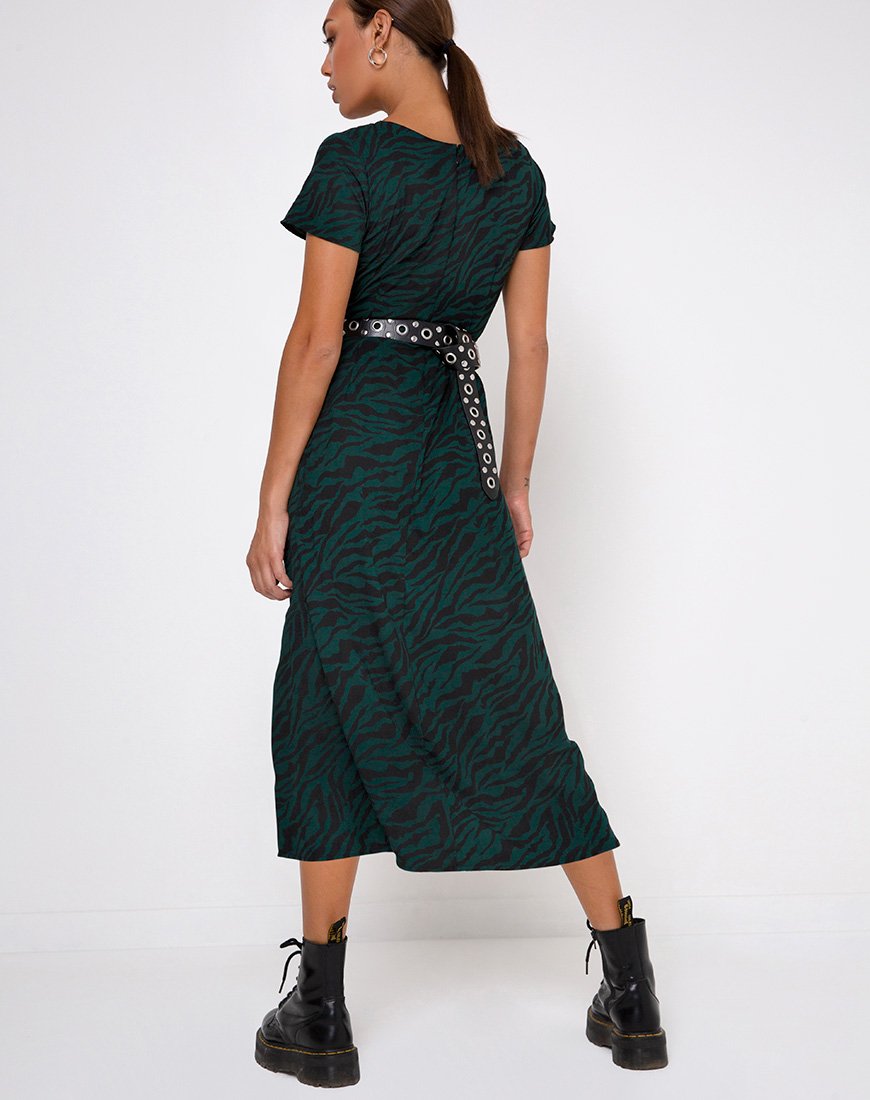Immagine di Nira Midi Dress in 90s Zebra Forest Green