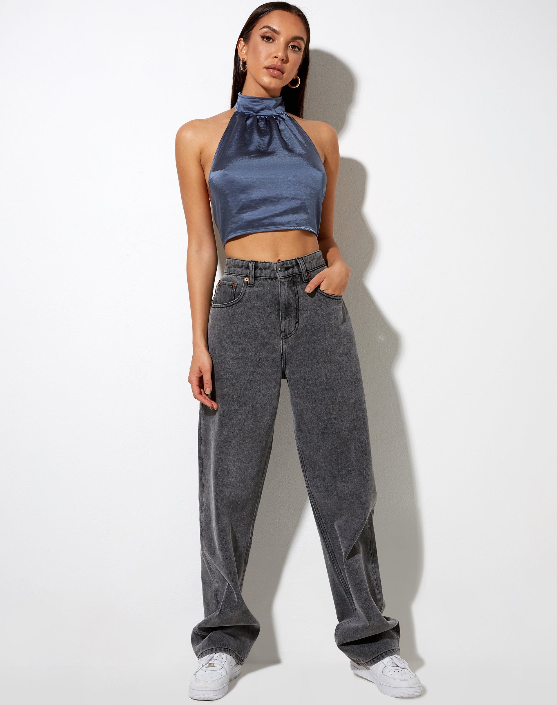 Immagine di Noela Crop Top in raso blu ardesia