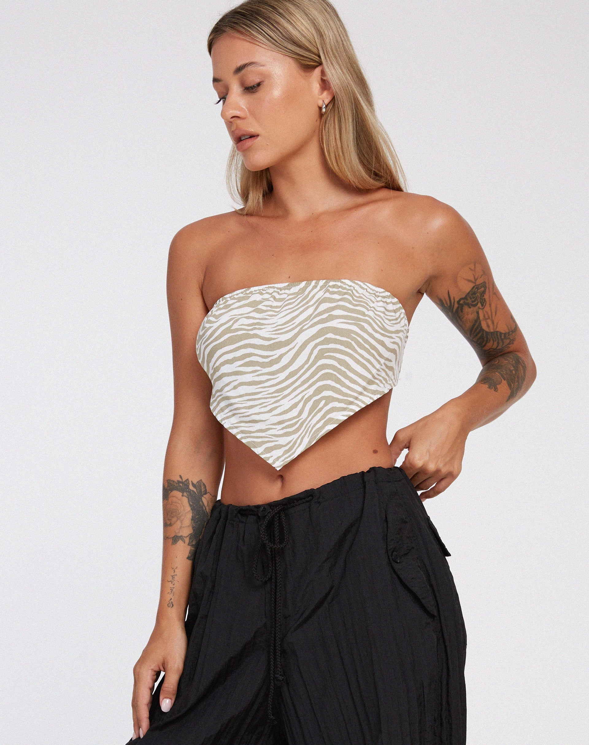 immagine di Nolda Crop Top in Tonal Zebra