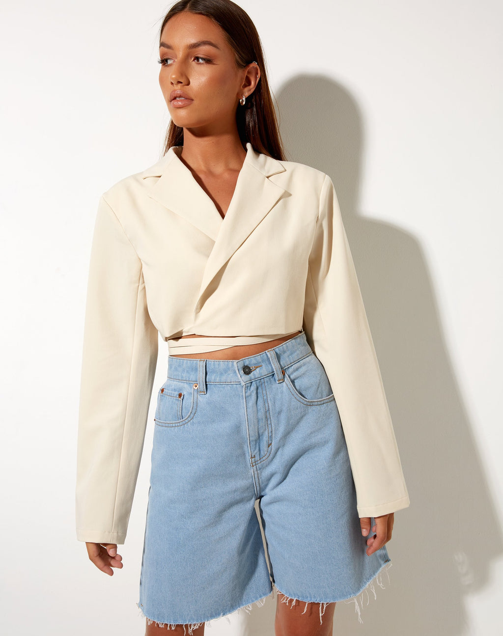 Notus - Blazer cropped in crema sartoriale