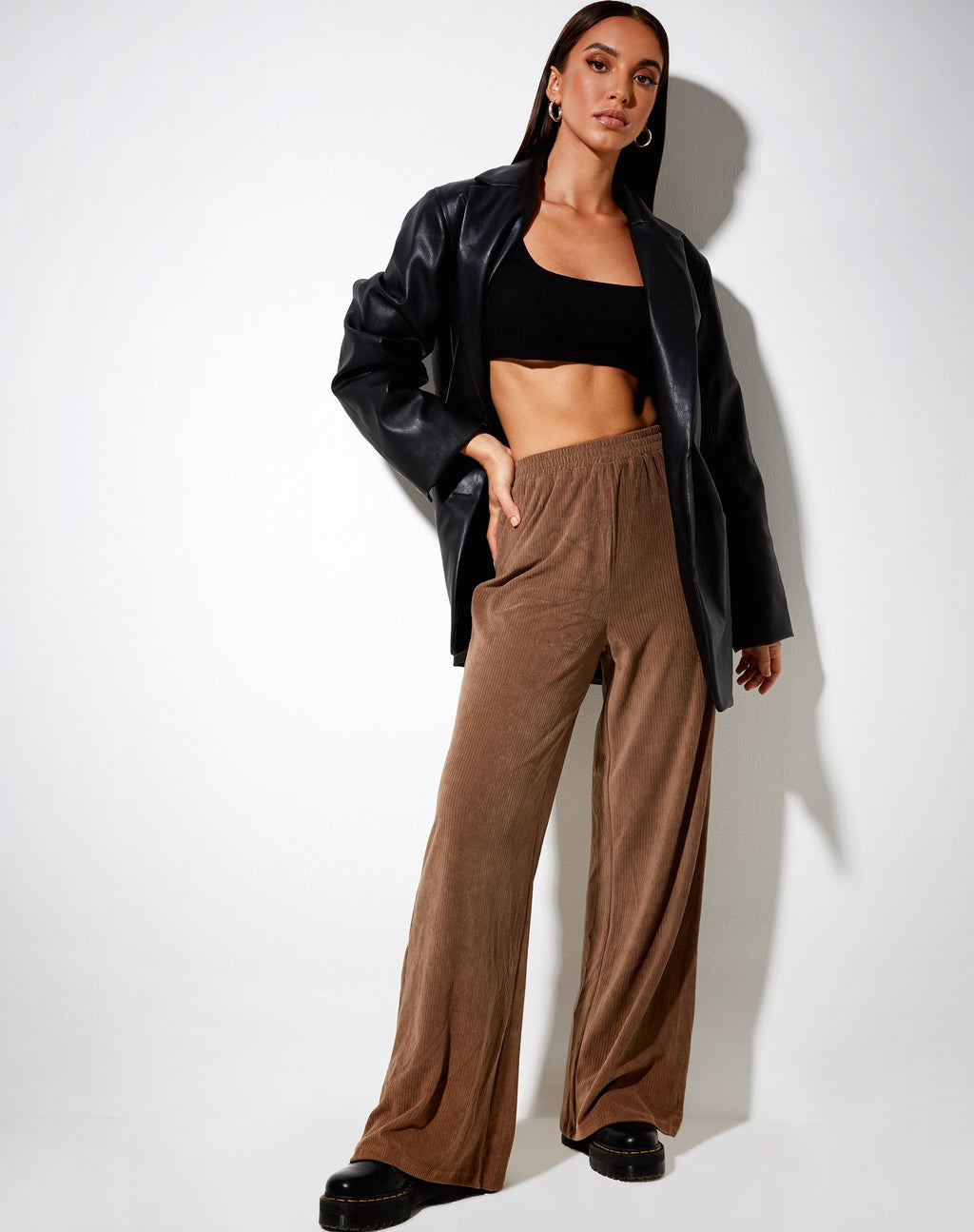 Pantaloni Obeli in costina di velluto marrone scuro