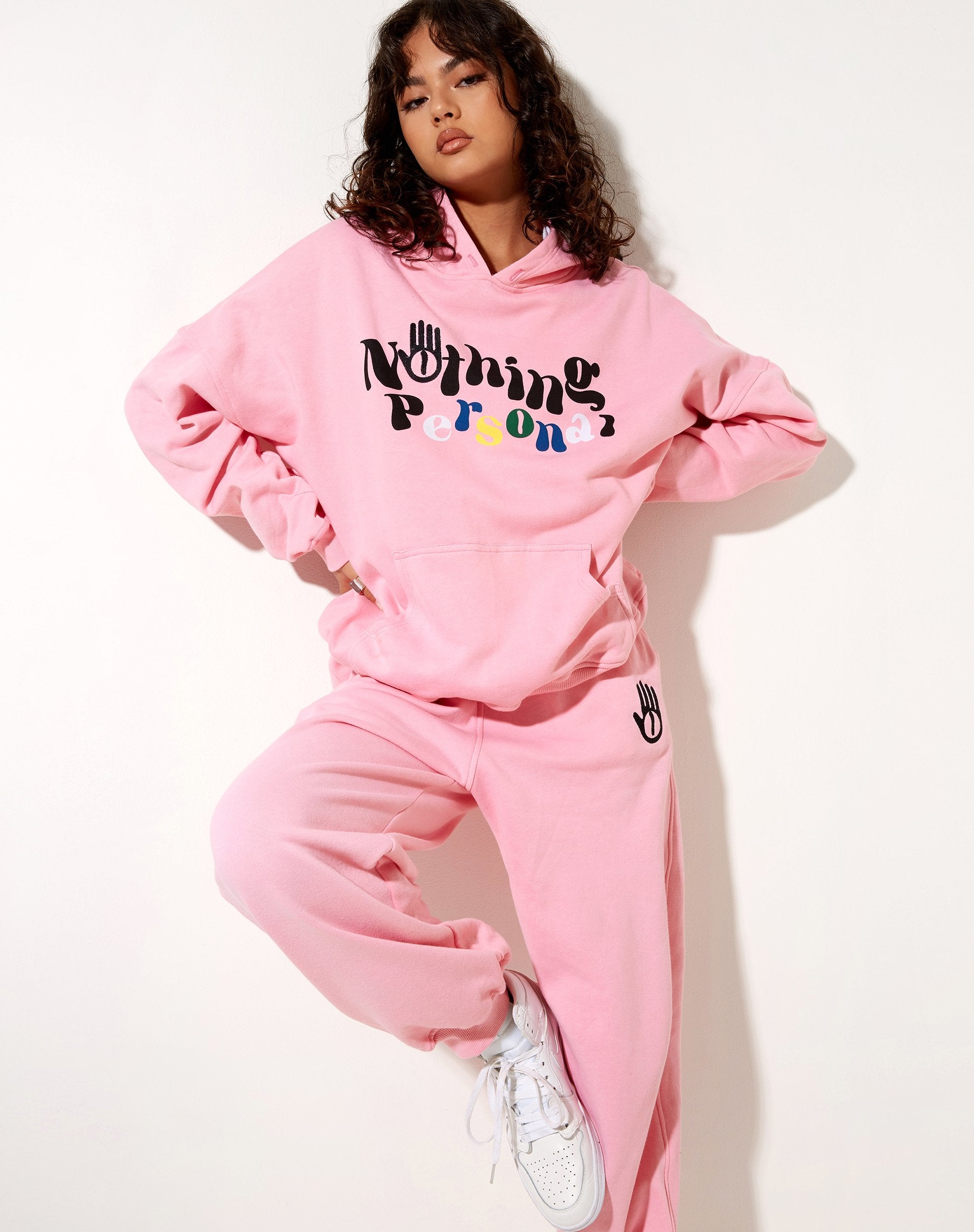 Immagine della felpa con cappuccio oversize in rosa peonia Nothing Personal