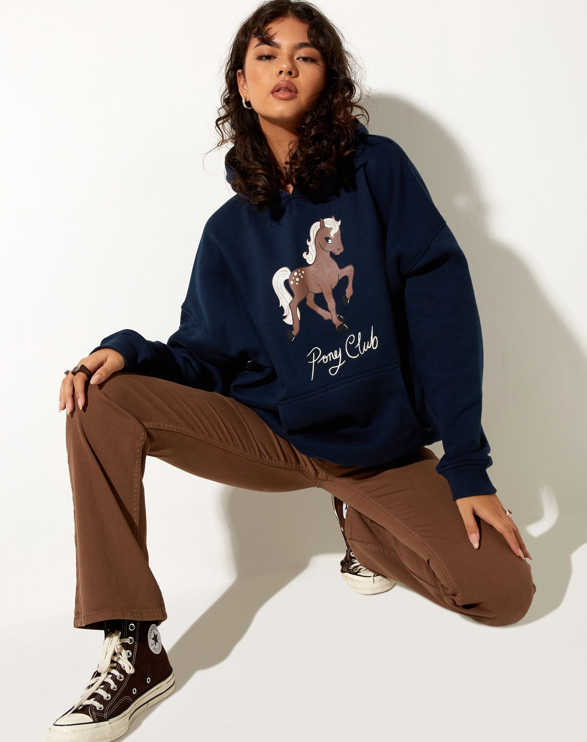Immagine della felpa con cappuccio oversize in Pony Club Mix Embro Navy