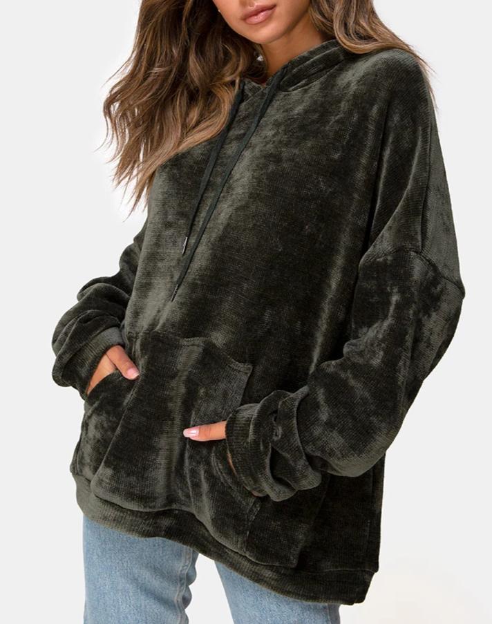 Immagine della felpa con cappuccio oversize in ciniglia oliva