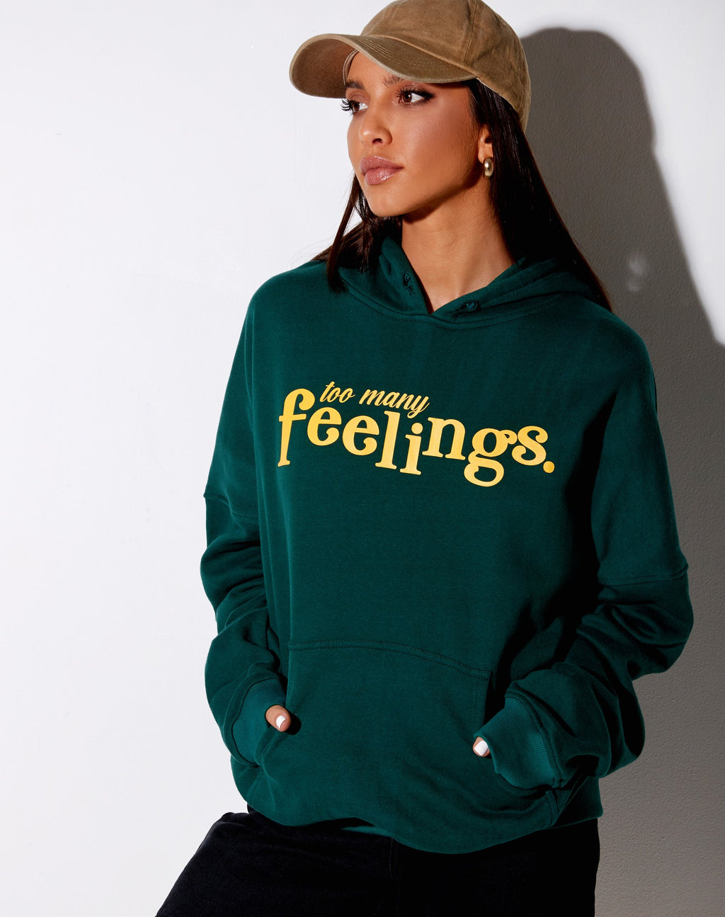 Felpa con cappuccio oversize in verde bottiglia "Too Many Feelings".