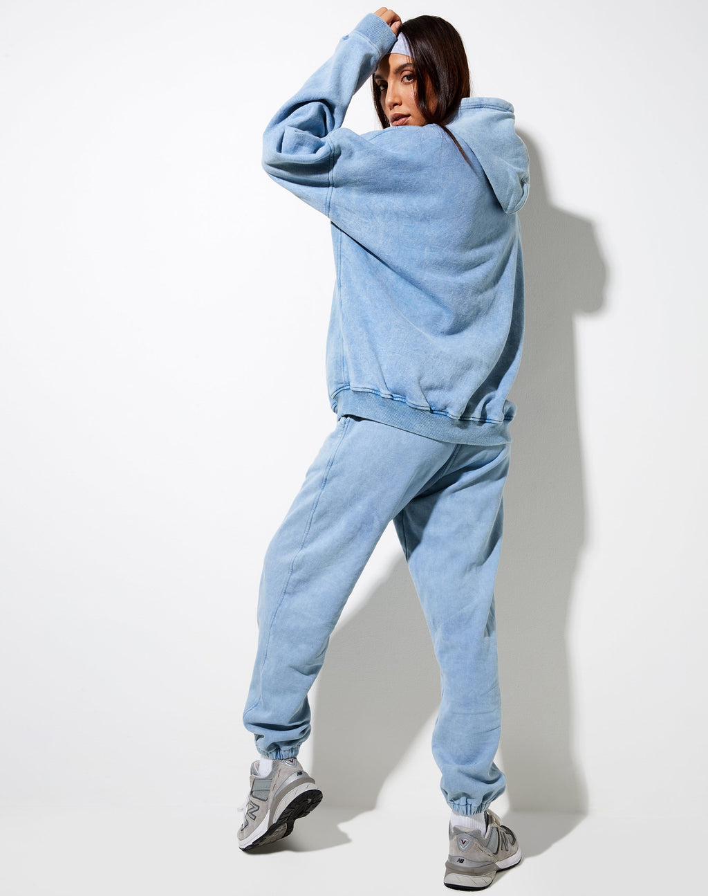 Felpa con cappuccio oversize con ali 'Angel Energy' blu lavato