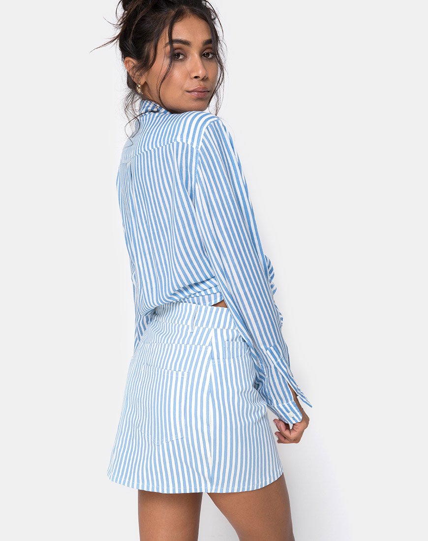 Immagine della camicia Oxford a righe basic blu e bianca