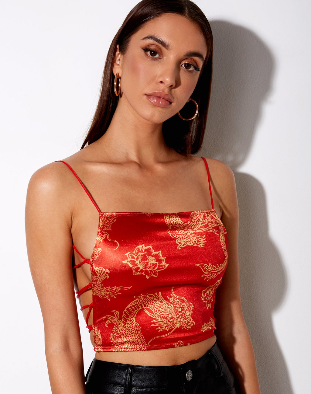 Crop Top Ozka in rosso e oro Dragon Flower